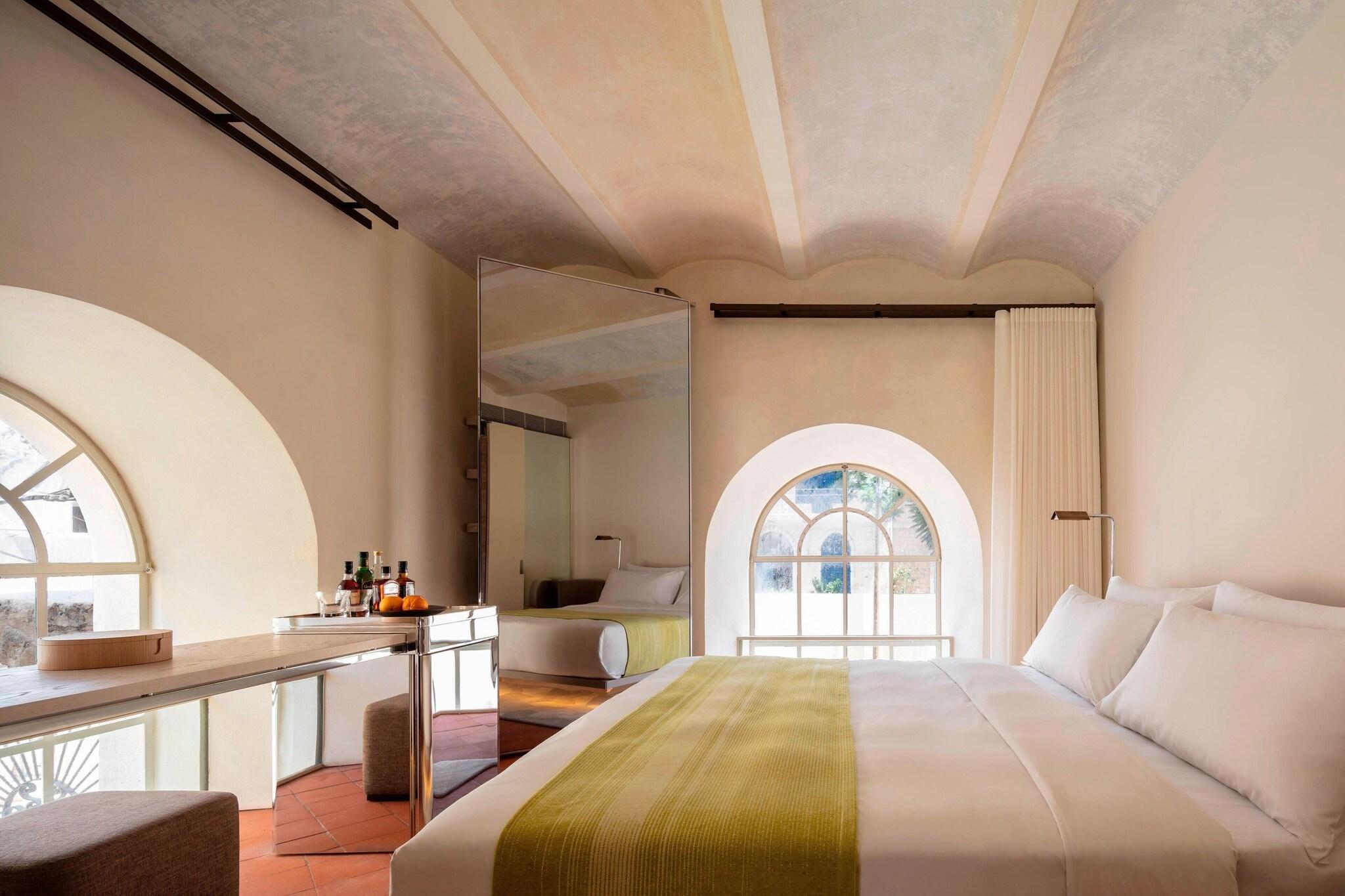 Double Classic King Bed