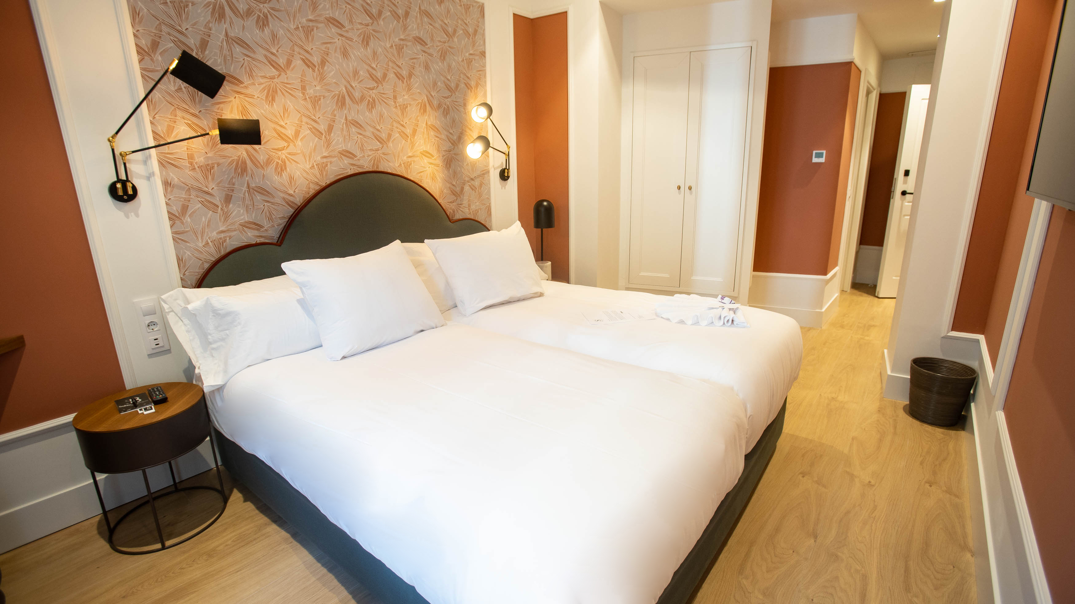 Double or Twin Standard