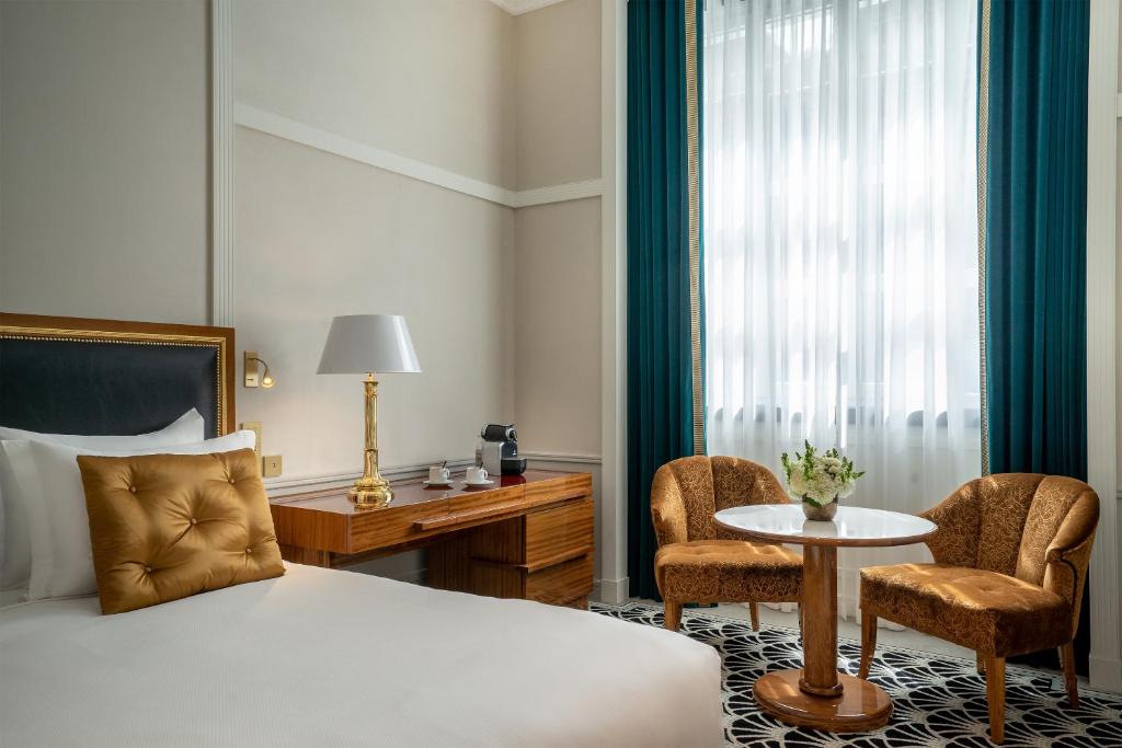 Double or Twin Superior