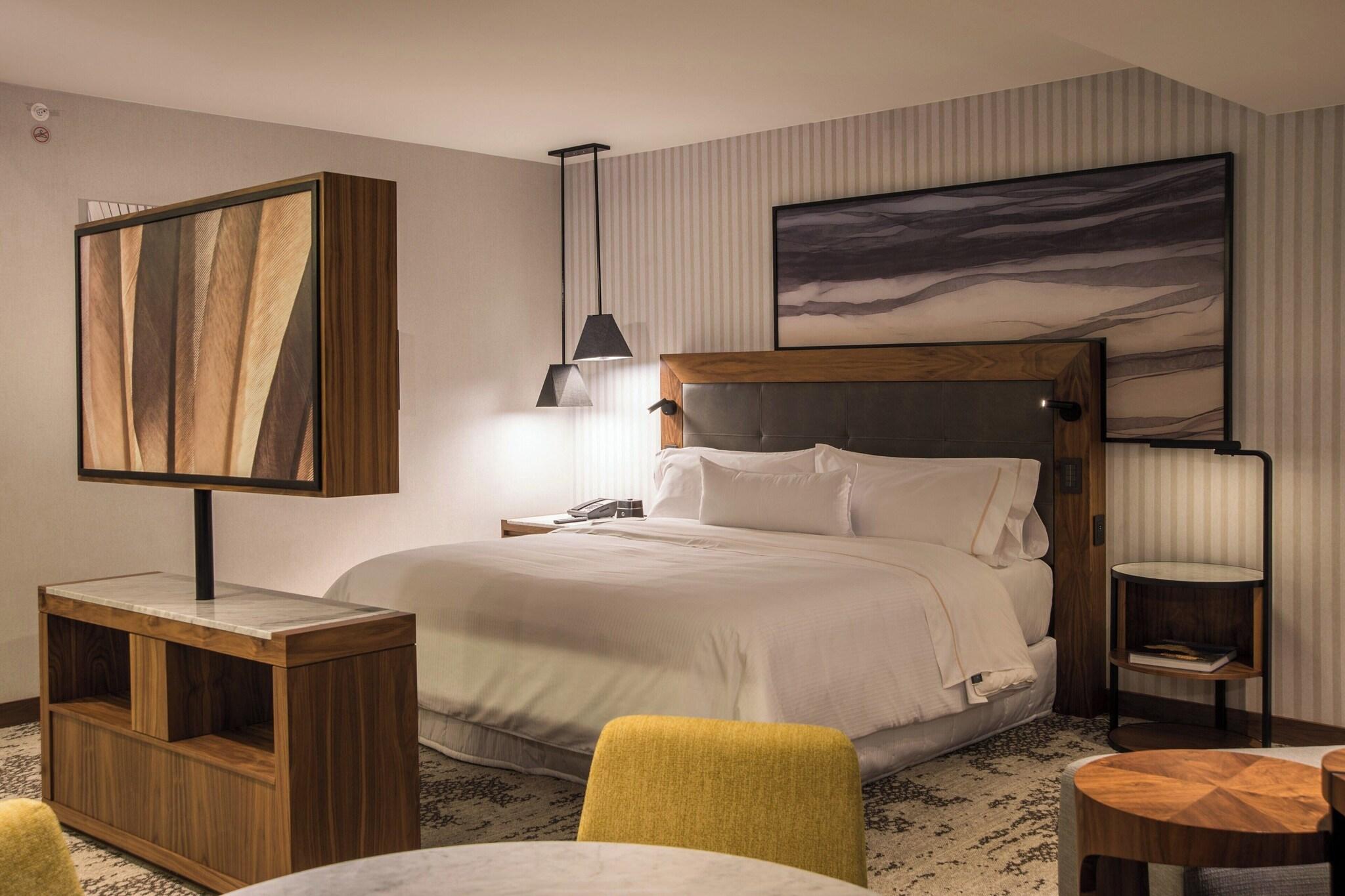 Junior Suite King Size Bed