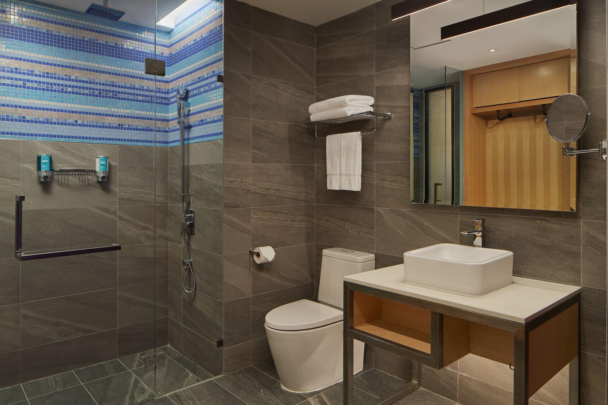 Twin Garden View with Balcony