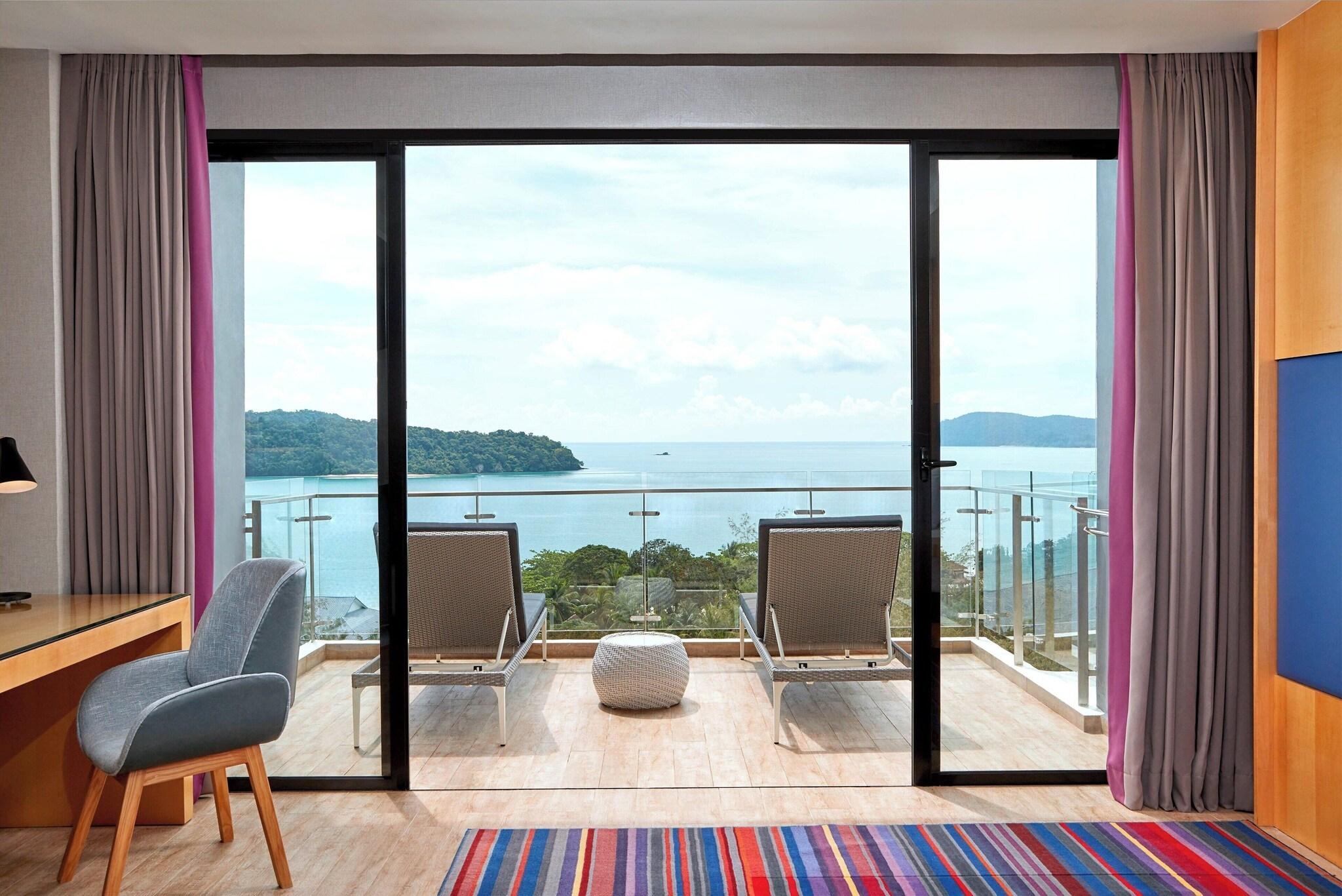 Double Sea View King Bed