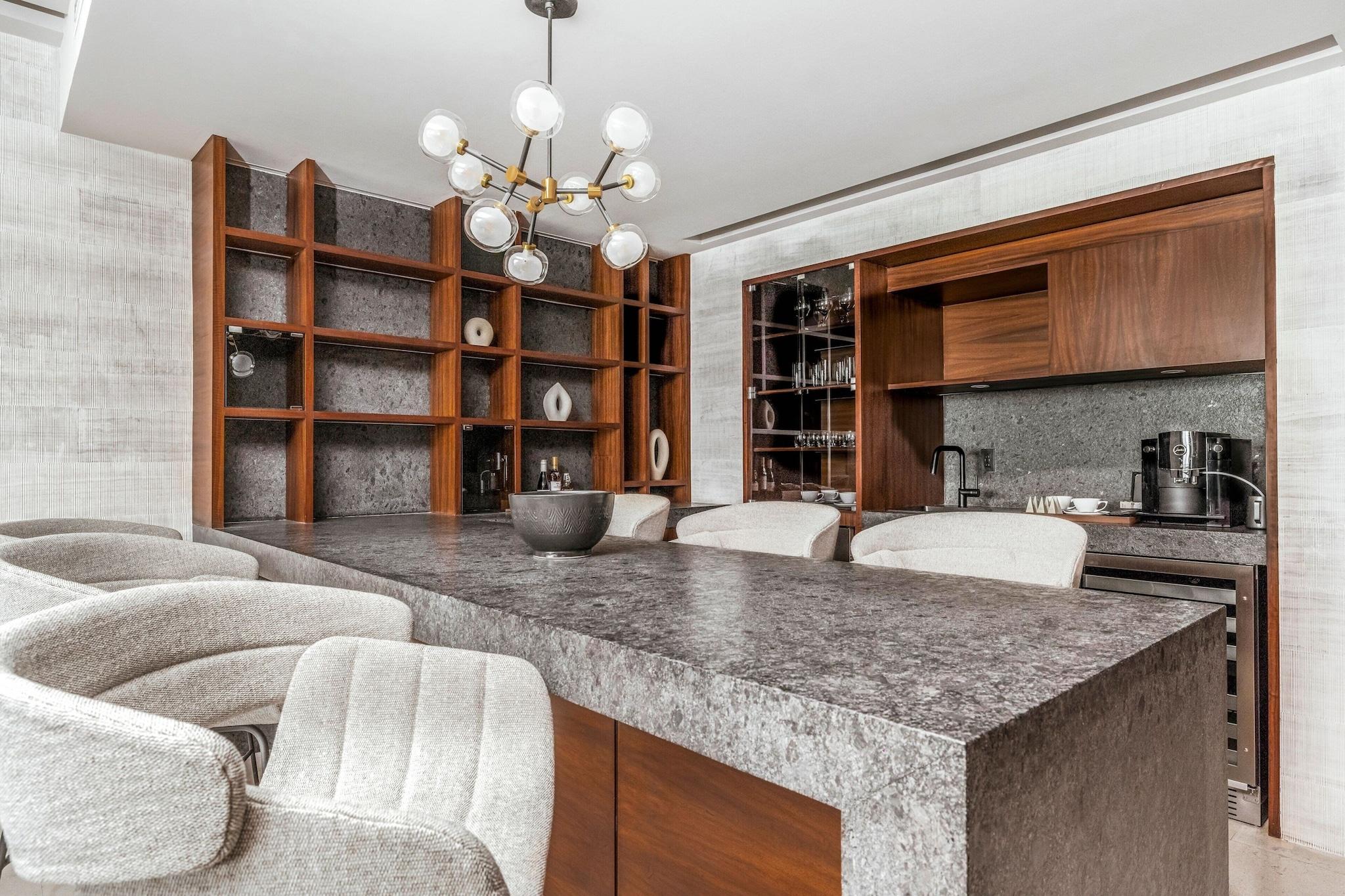 Suite Ocean View with Balcony