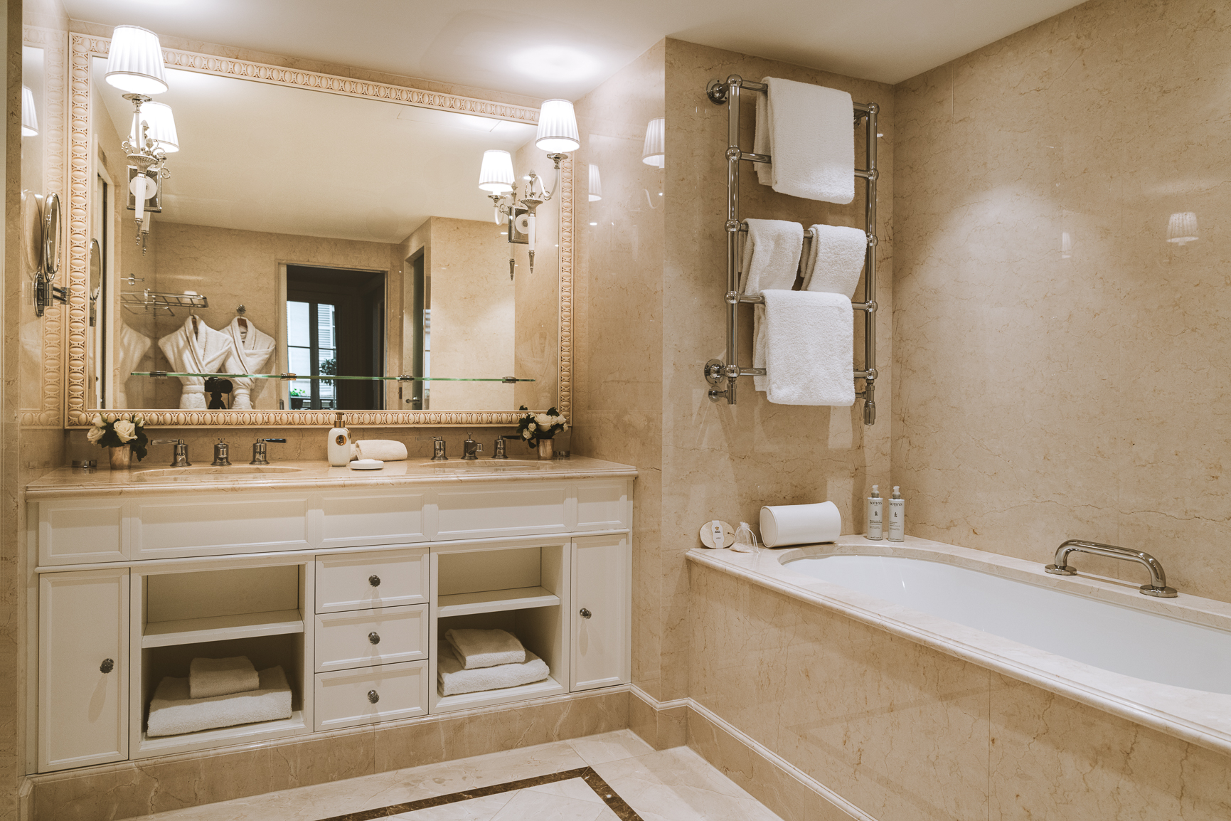 Suite King Bed Non Smoking