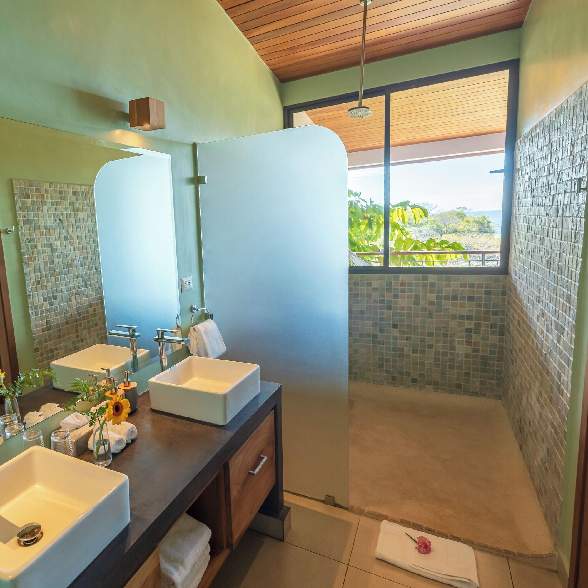 Suite Two Queen Beds