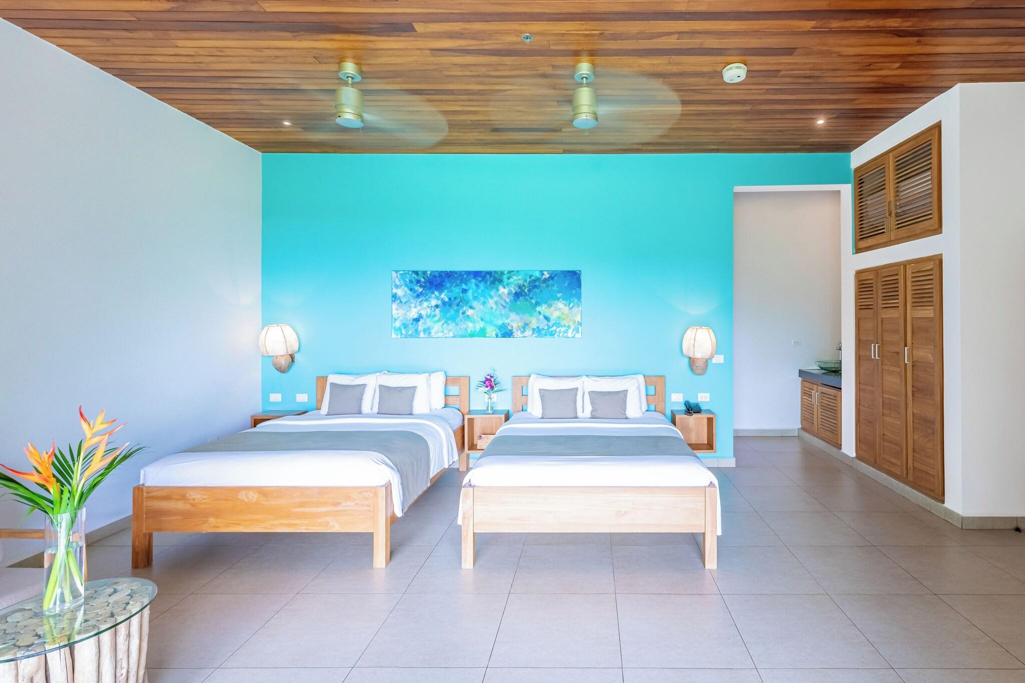 Suite Two Queen Beds