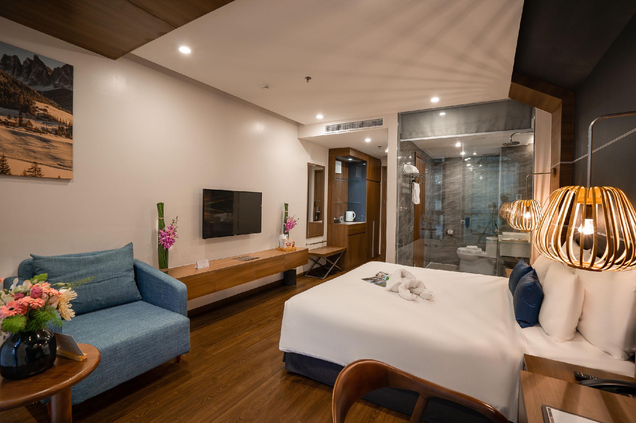 Twin Partial Sea View