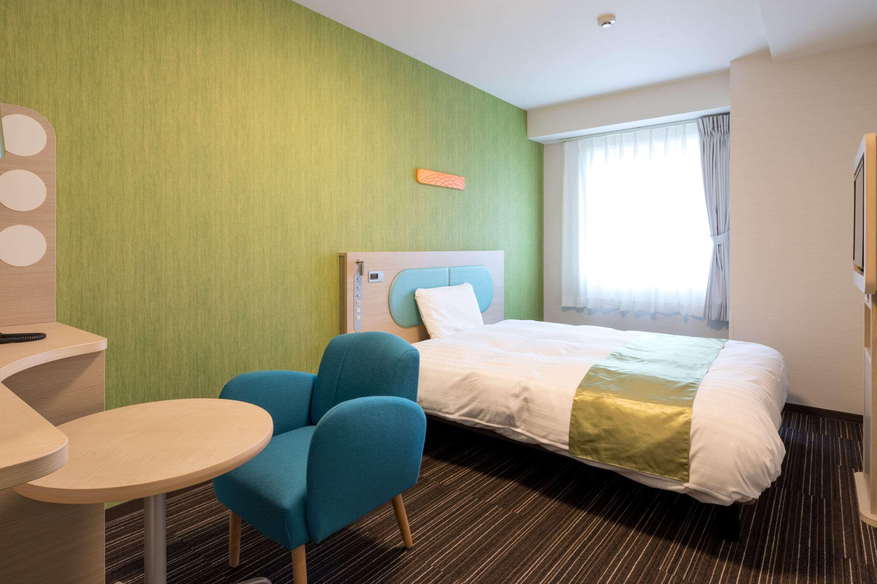 Double Queen Size Bed