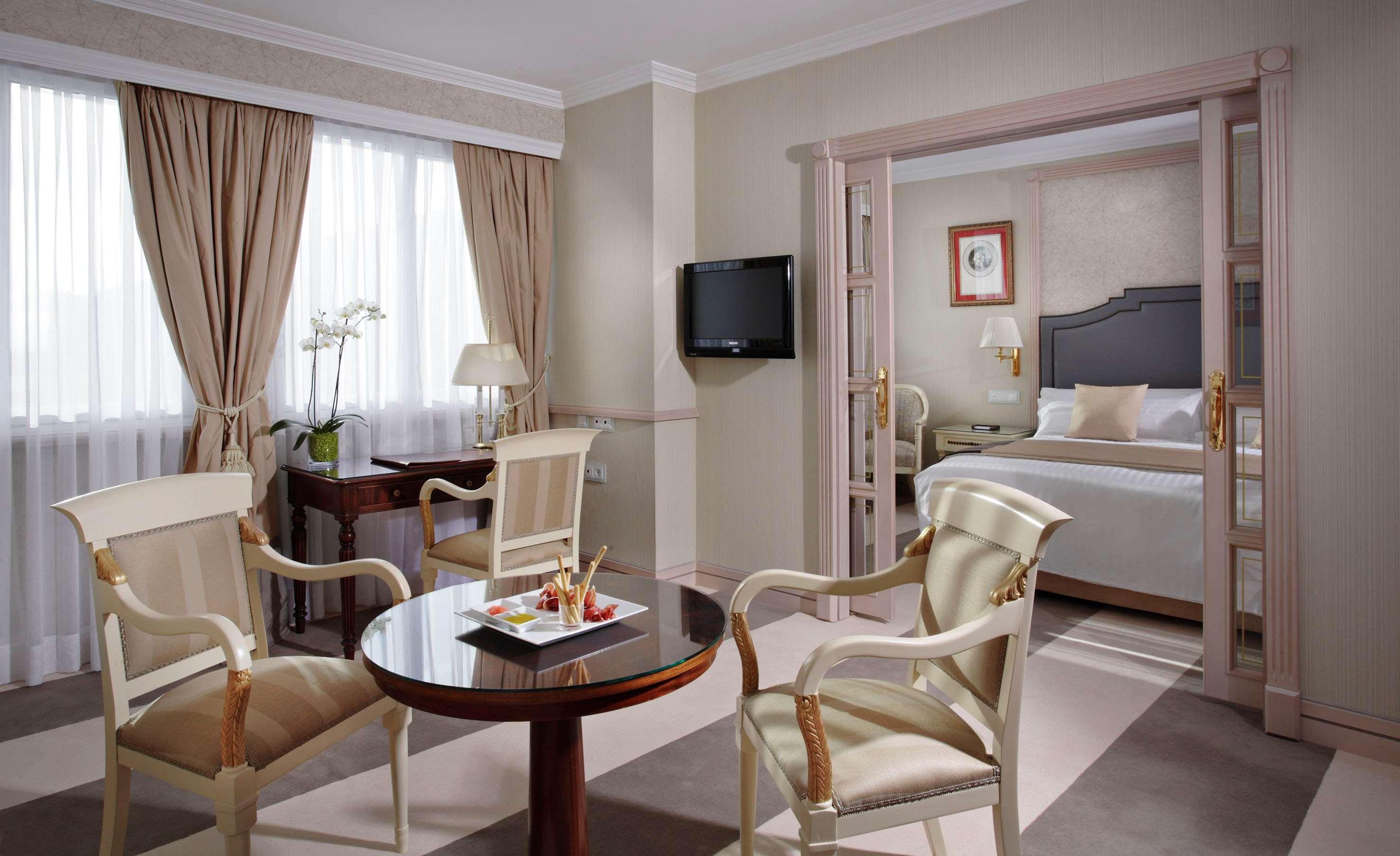 Junior Suite Standard