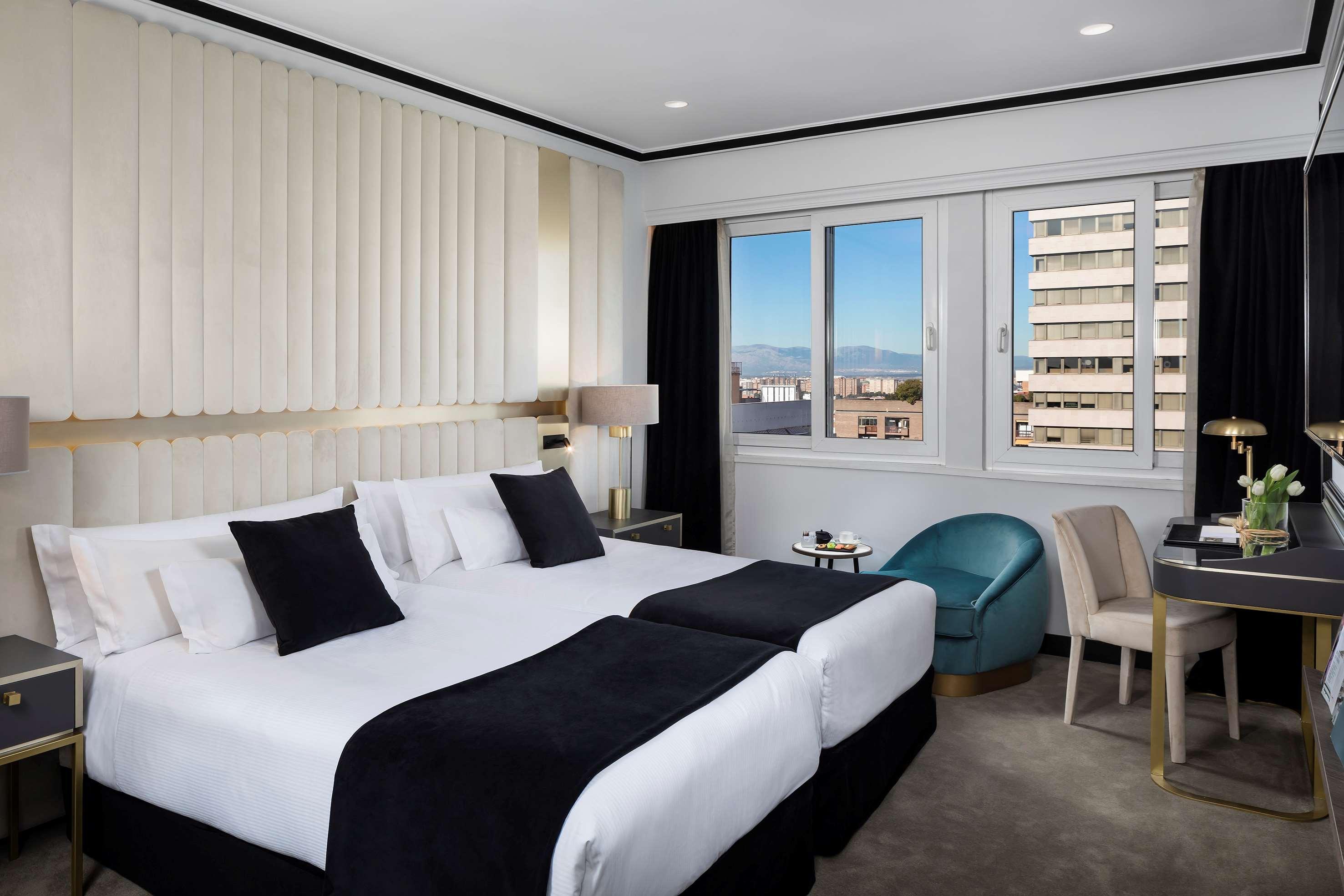 Double or Twin Deluxe