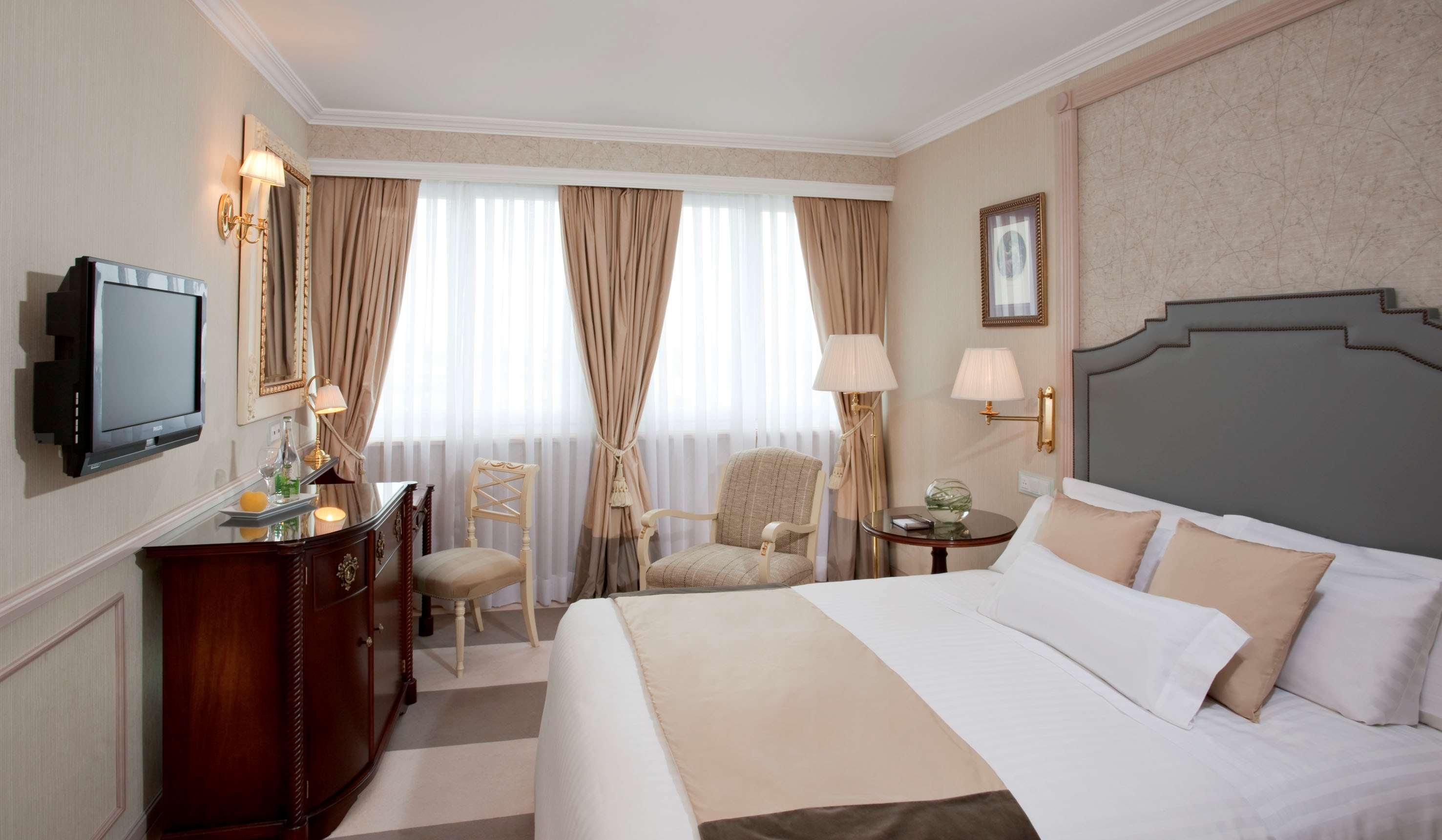 Double or Twin Deluxe