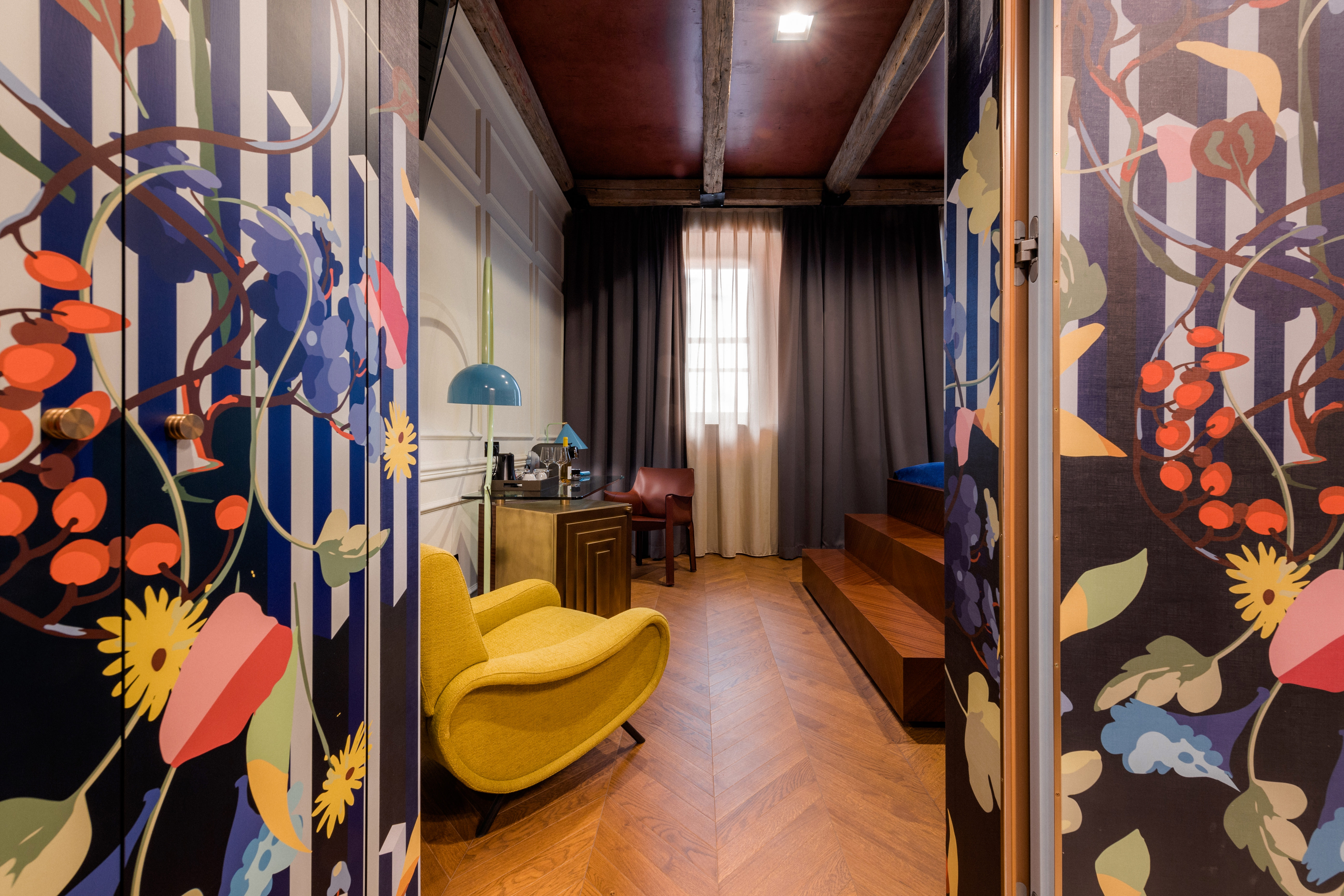 Double Superior Land View