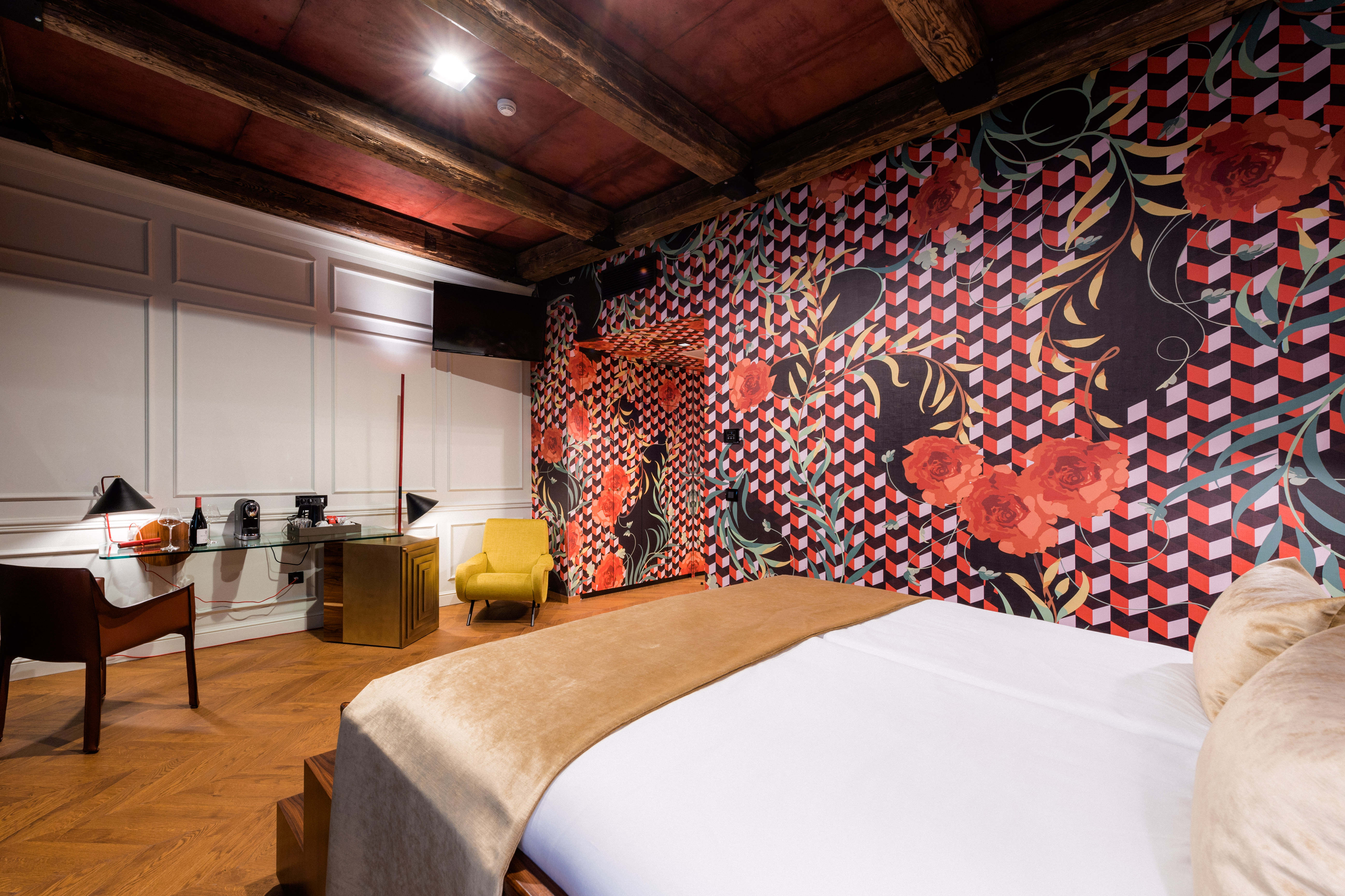 Double Superior Land View