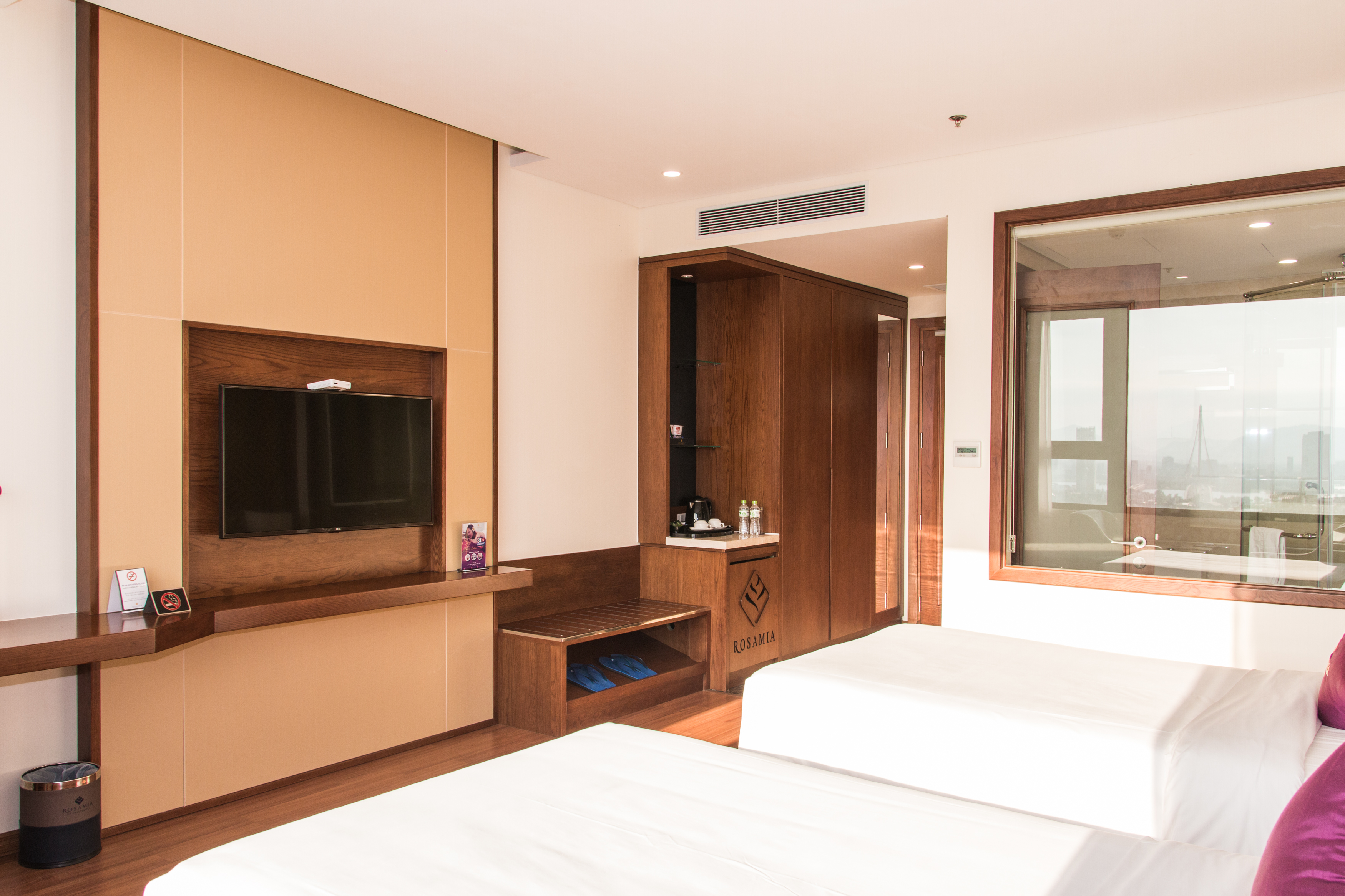 Twin Deluxe City View