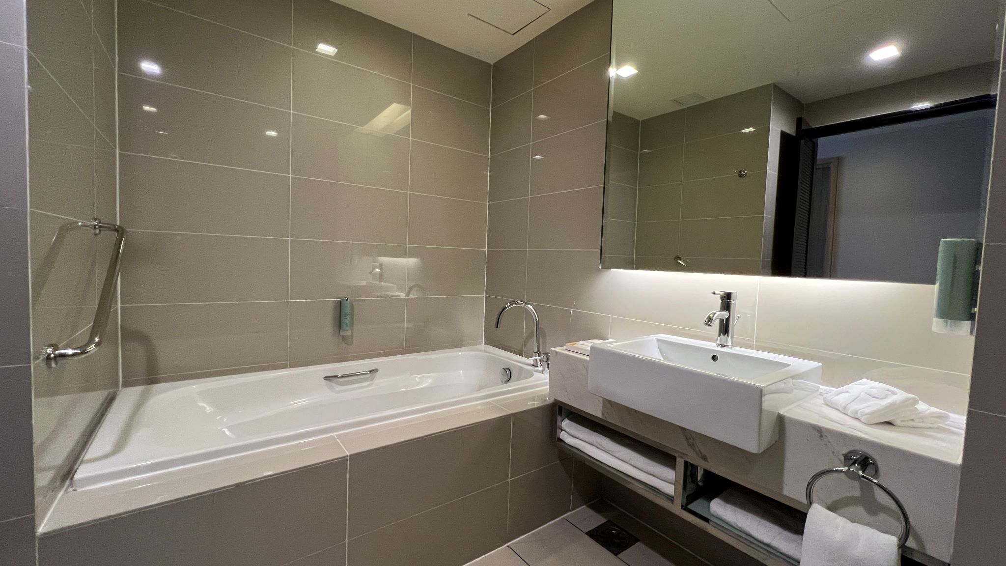 Double or Twin Deluxe