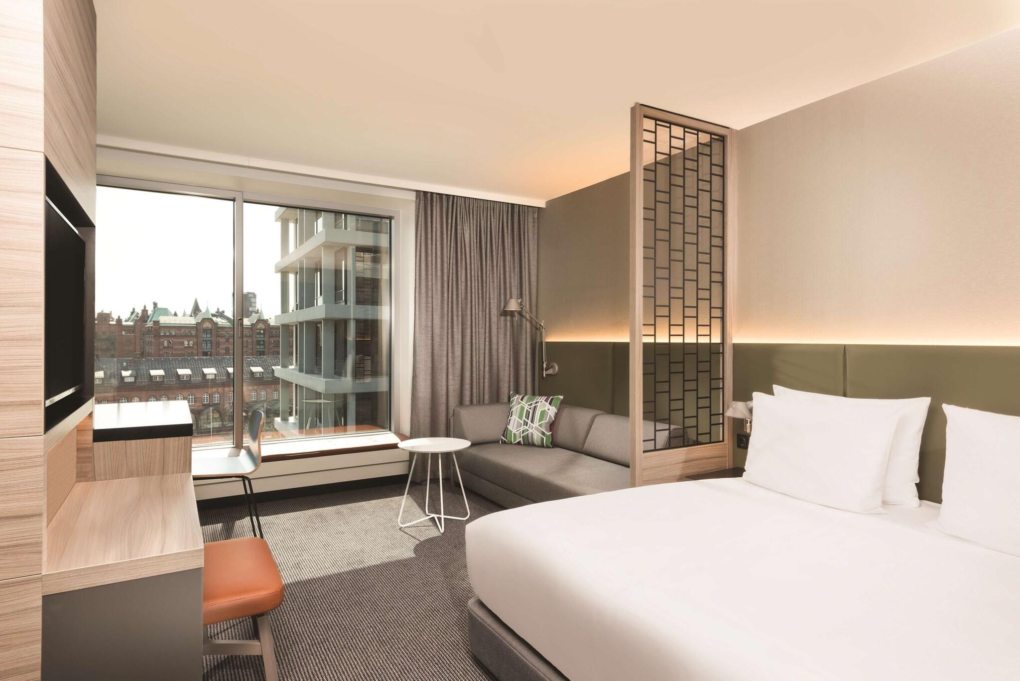 Studio Premier King Bed