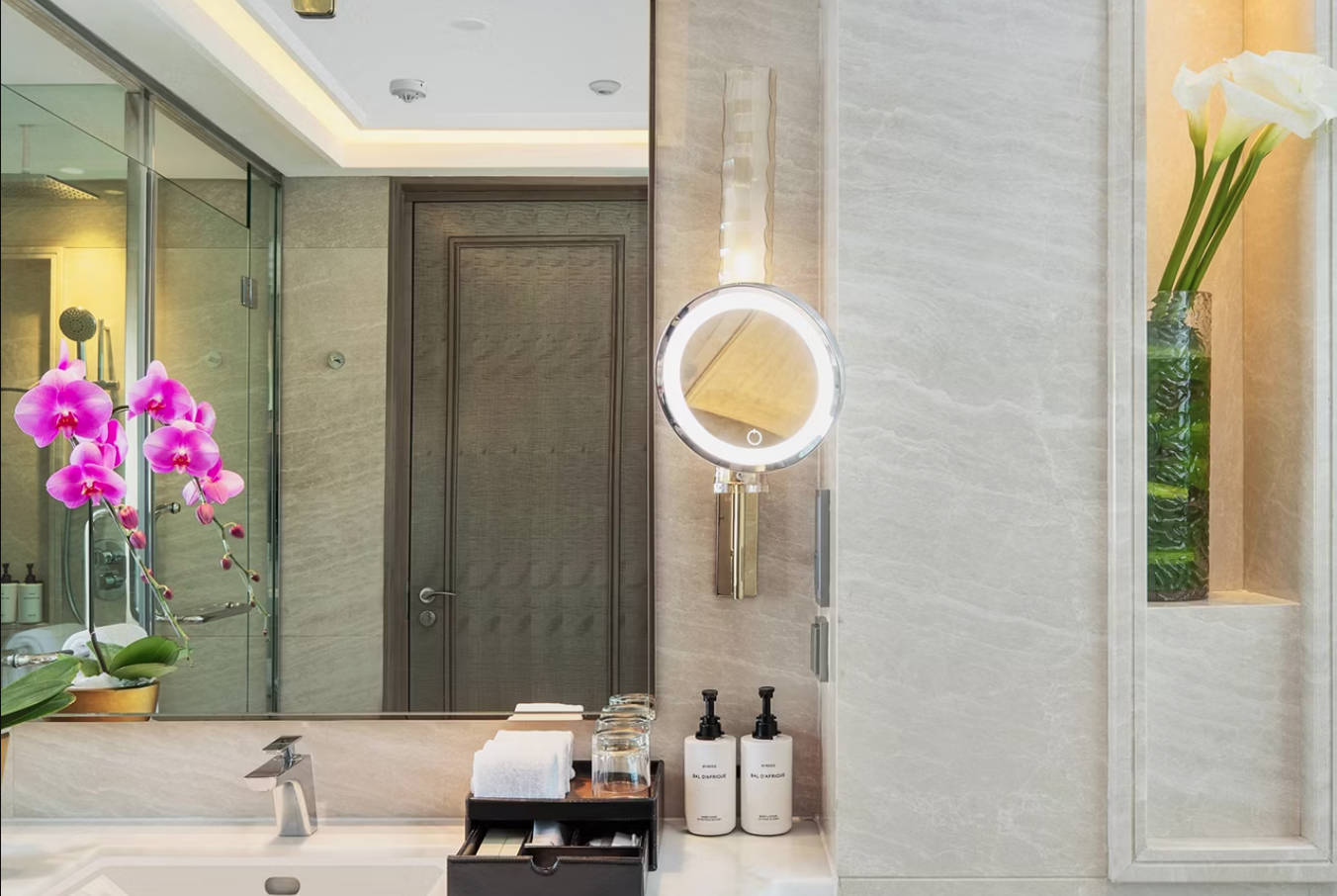 Double Accessible King Size Bed