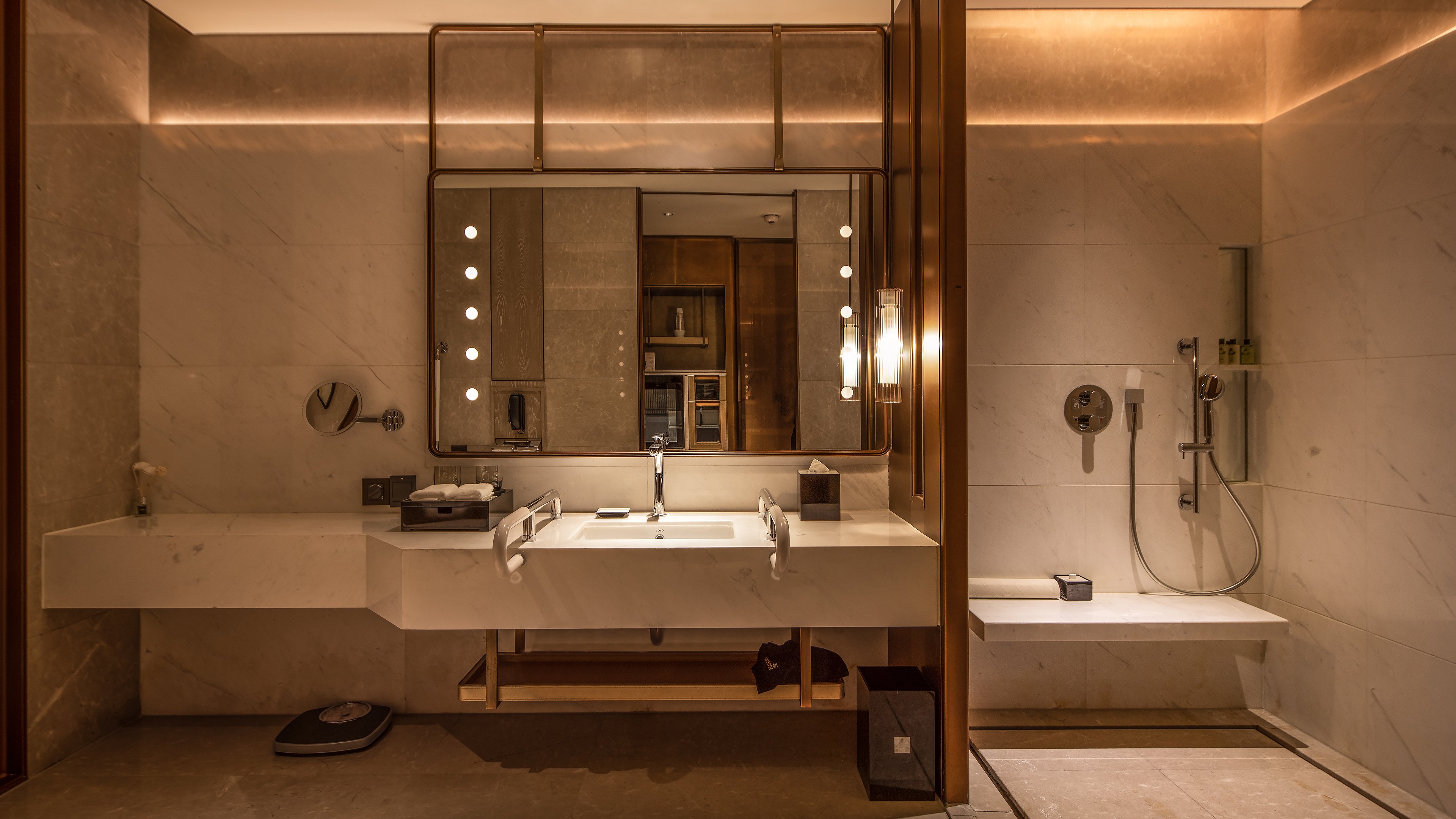 Room Deluxe