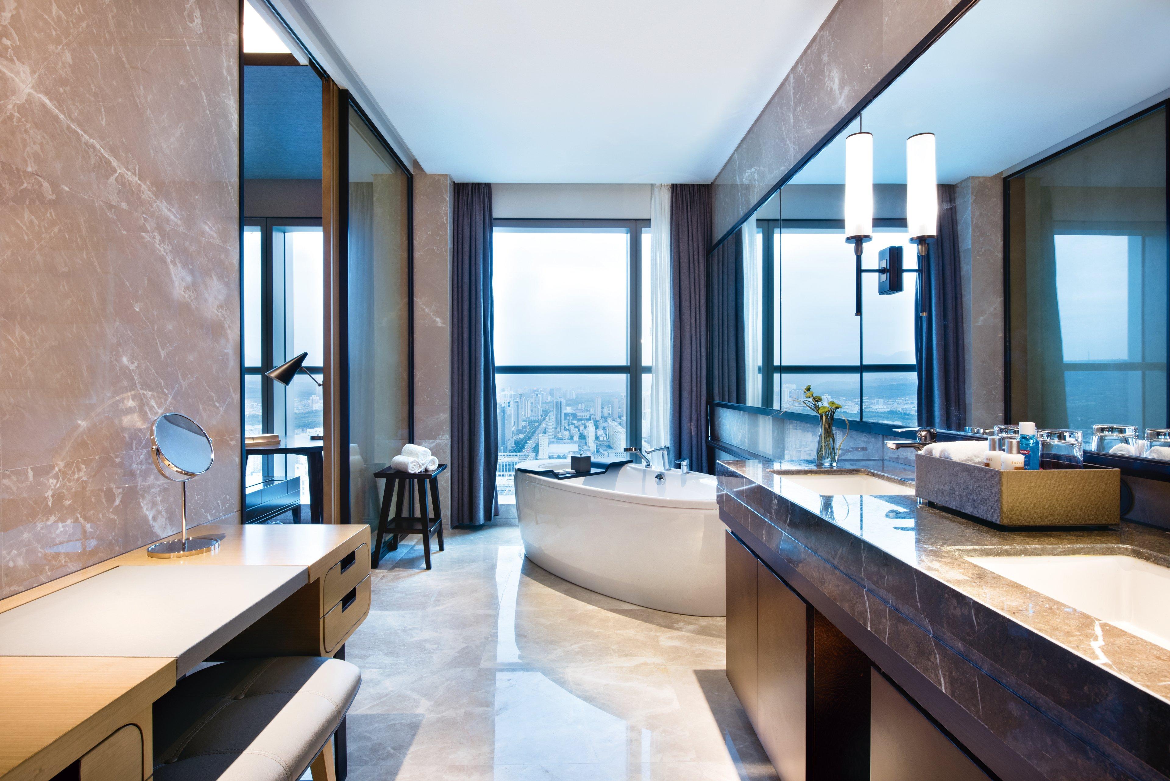 Junior Suite King Size Bed