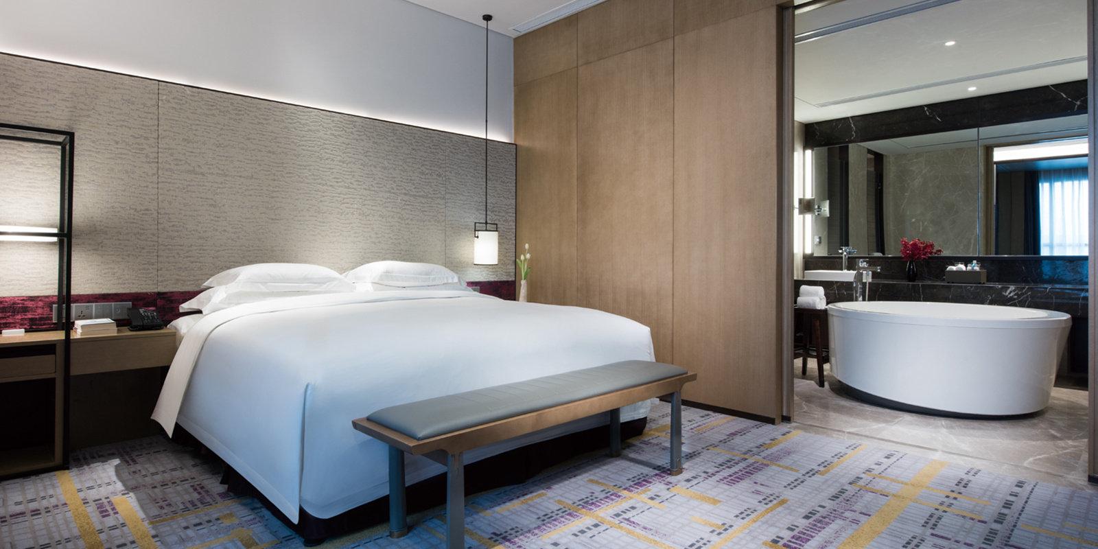 Suite King Bed One Bedroom 