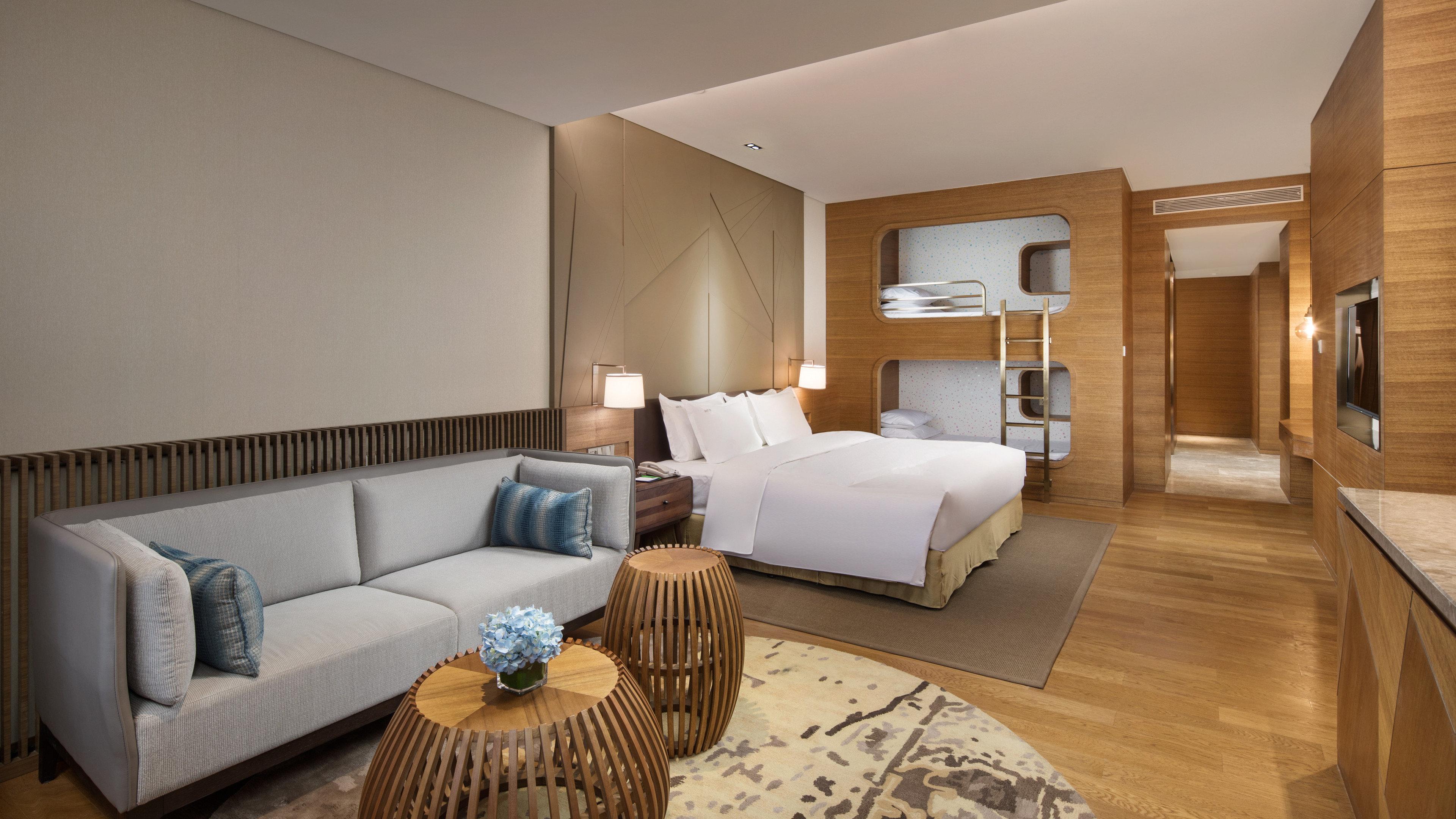 Family Room Premium King Bed