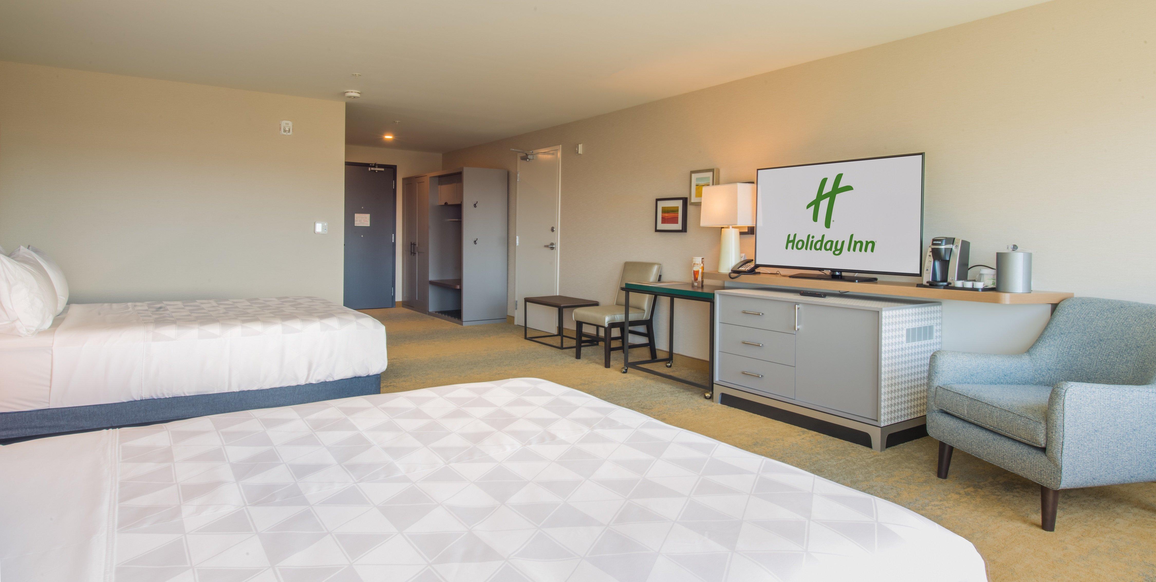 Double Two Queen Beds Premium