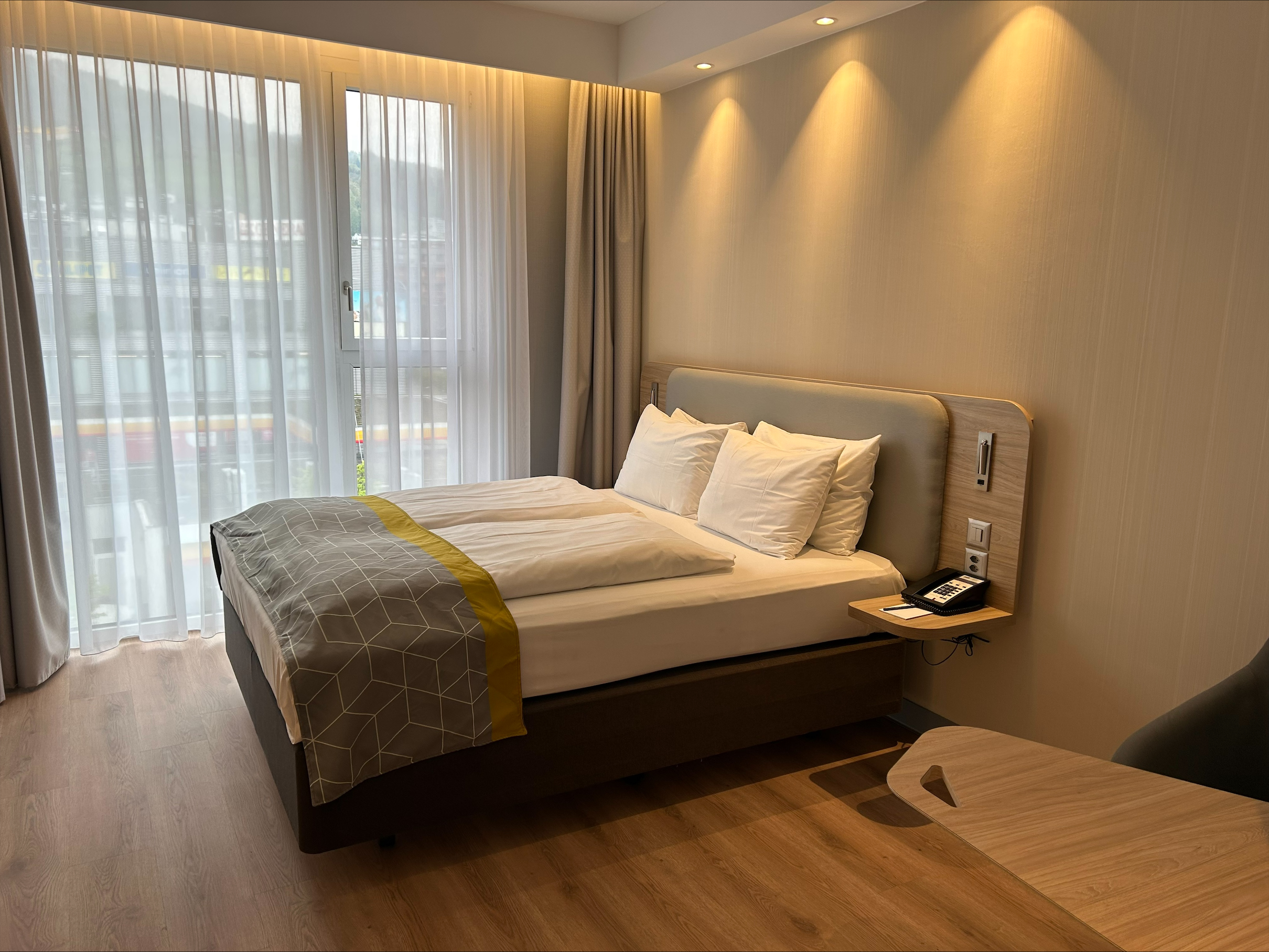 Double Queen Size Bed