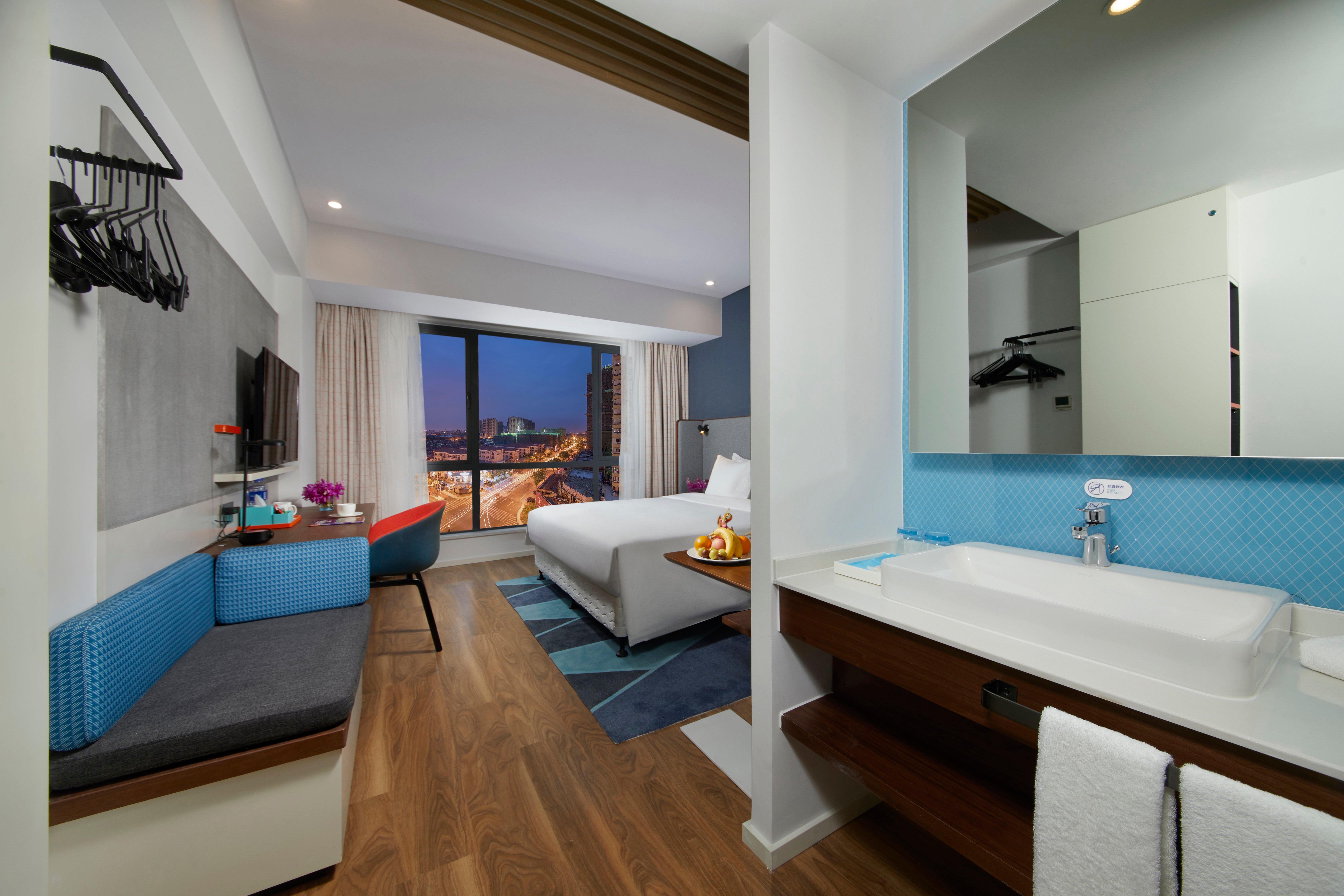 Double King Size Bed