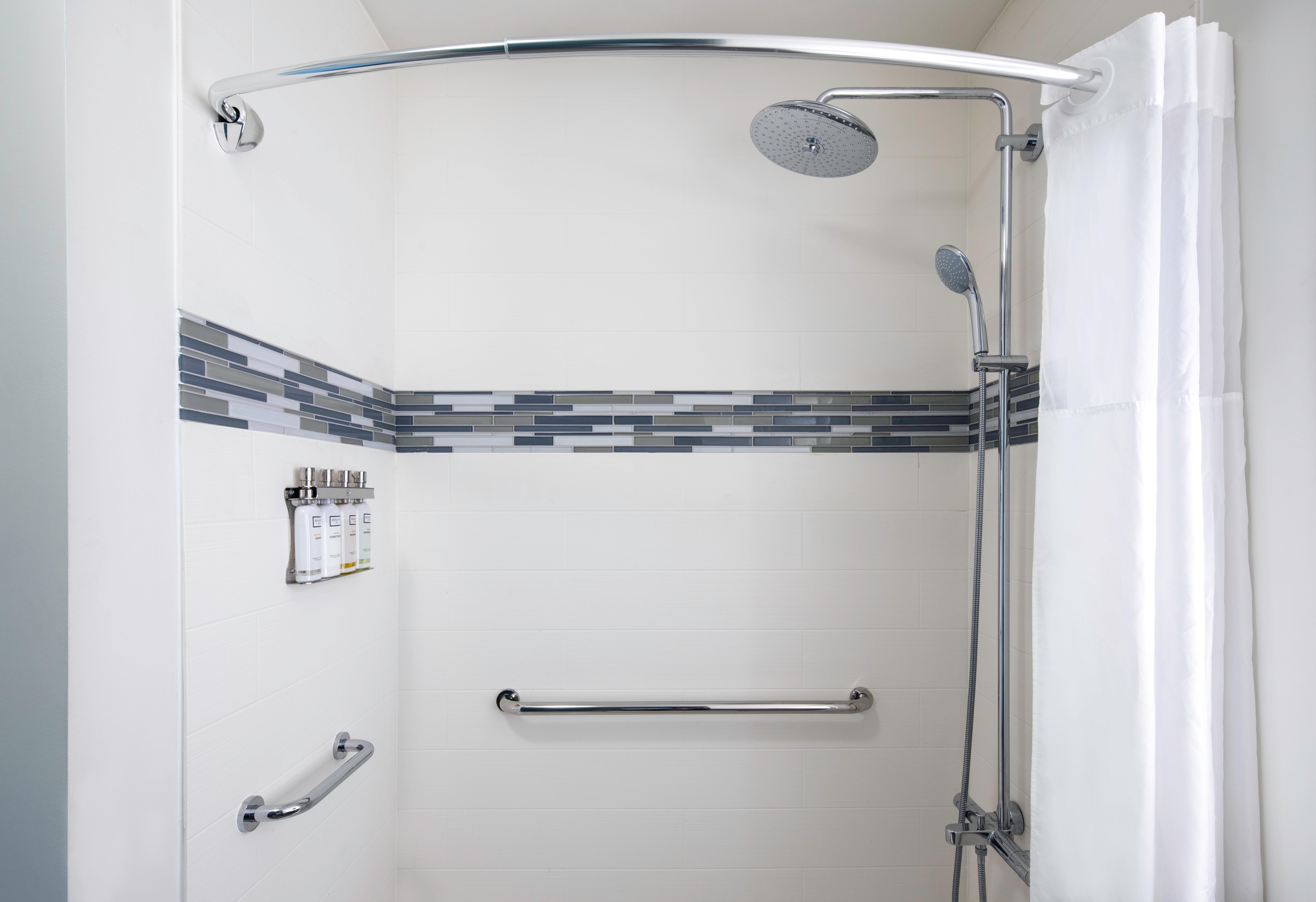 Suite Accessible King Size Bed