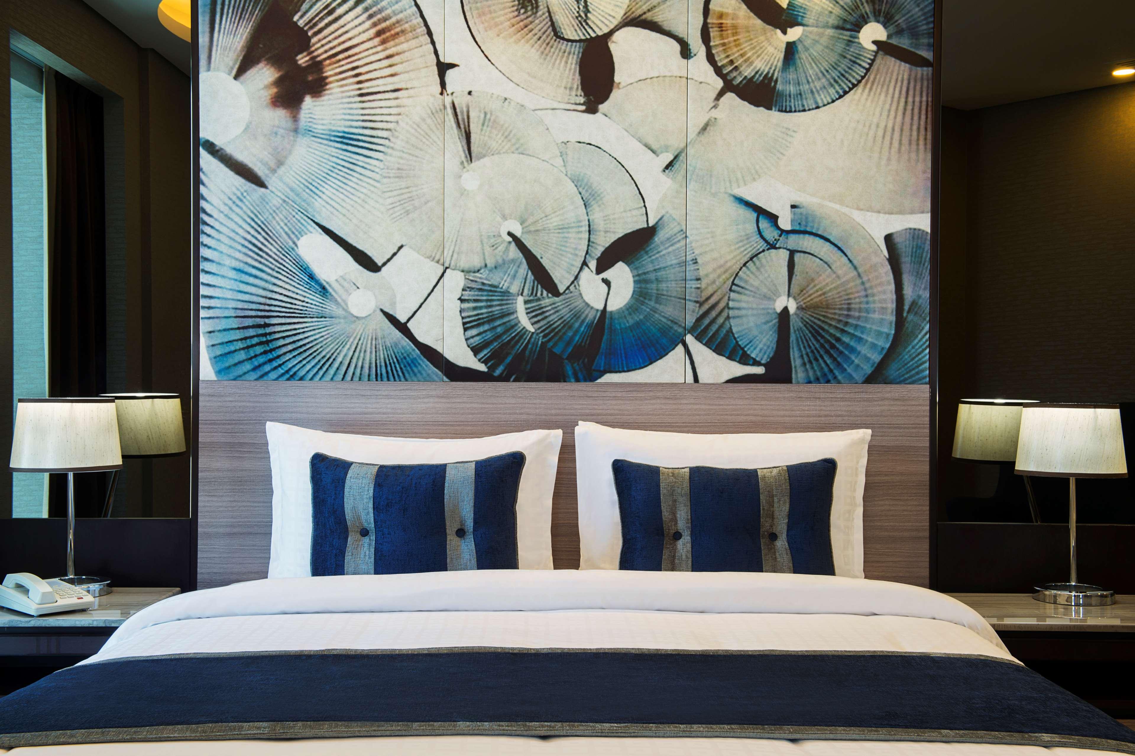 Double or Twin Standard