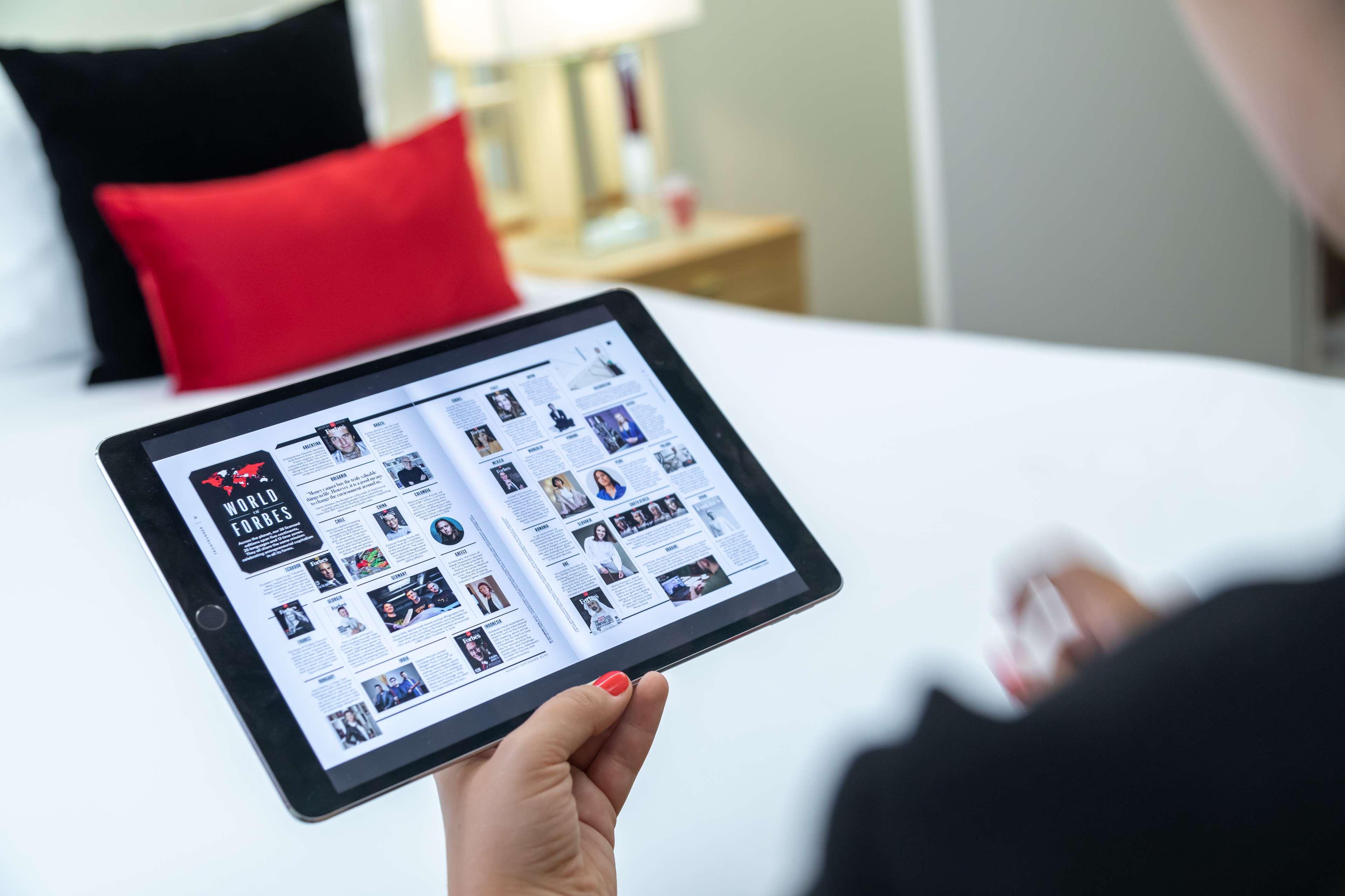 Double Deluxe King Bed