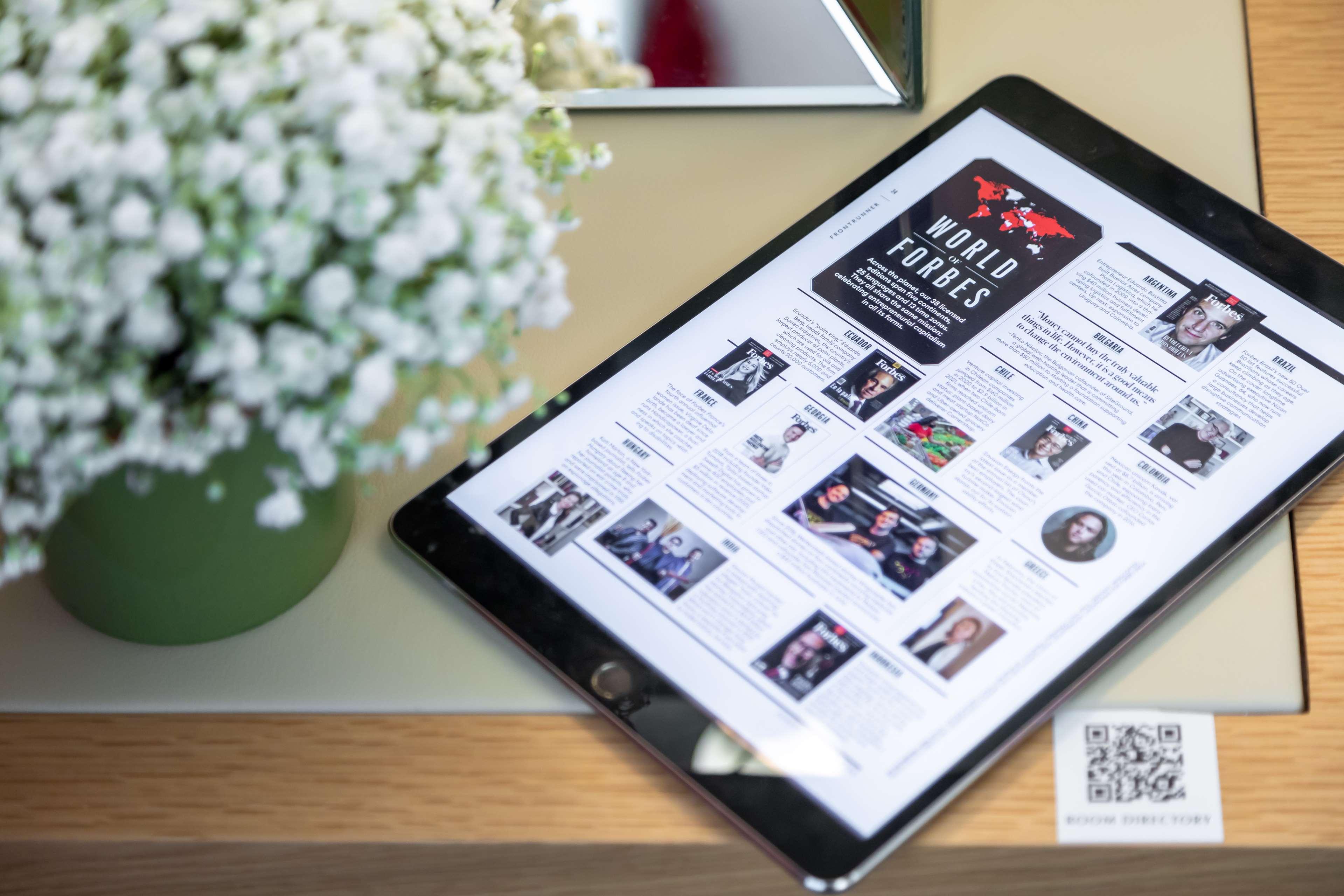 Double Accessible King Size Bed