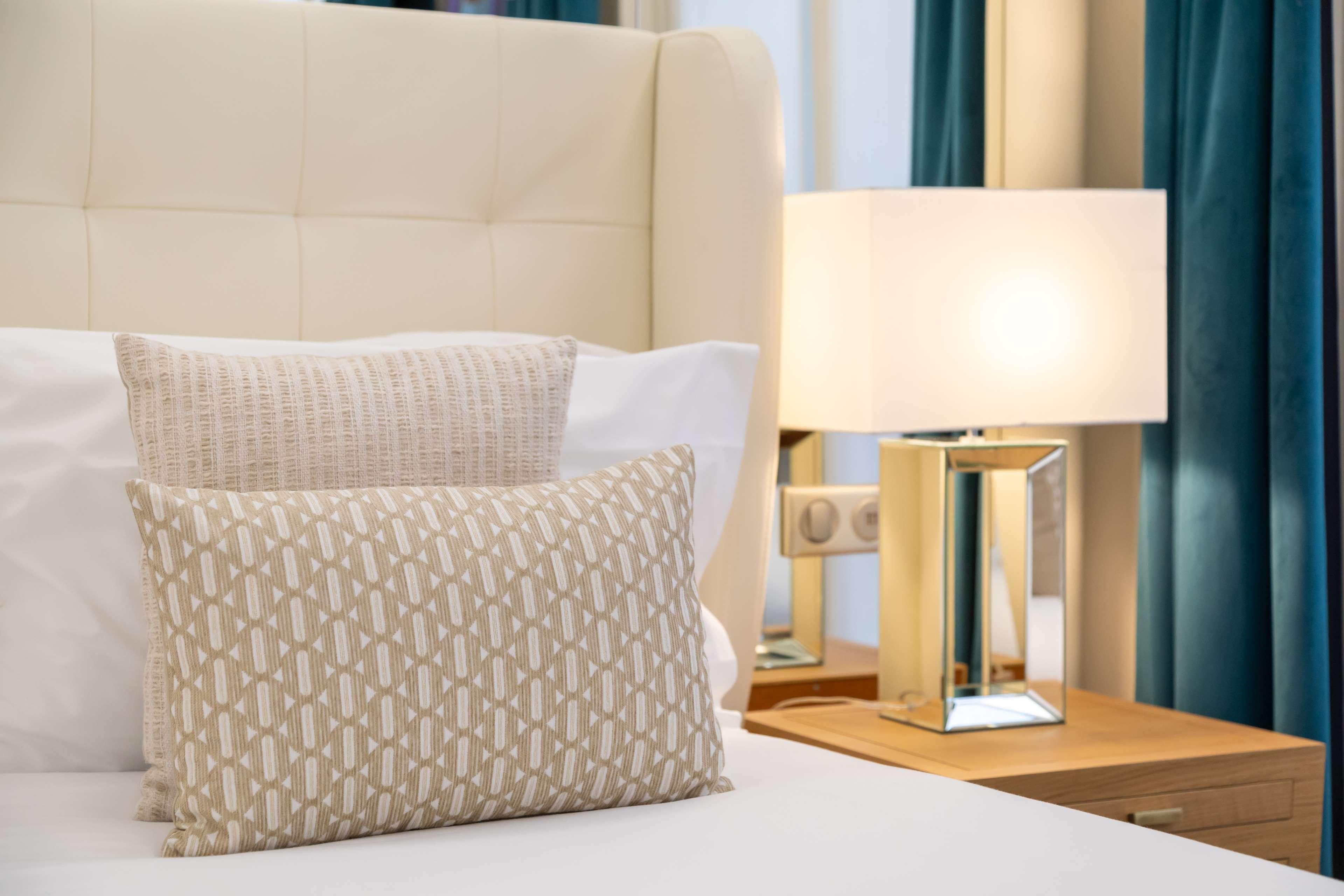 Junior Suite King Size Bed