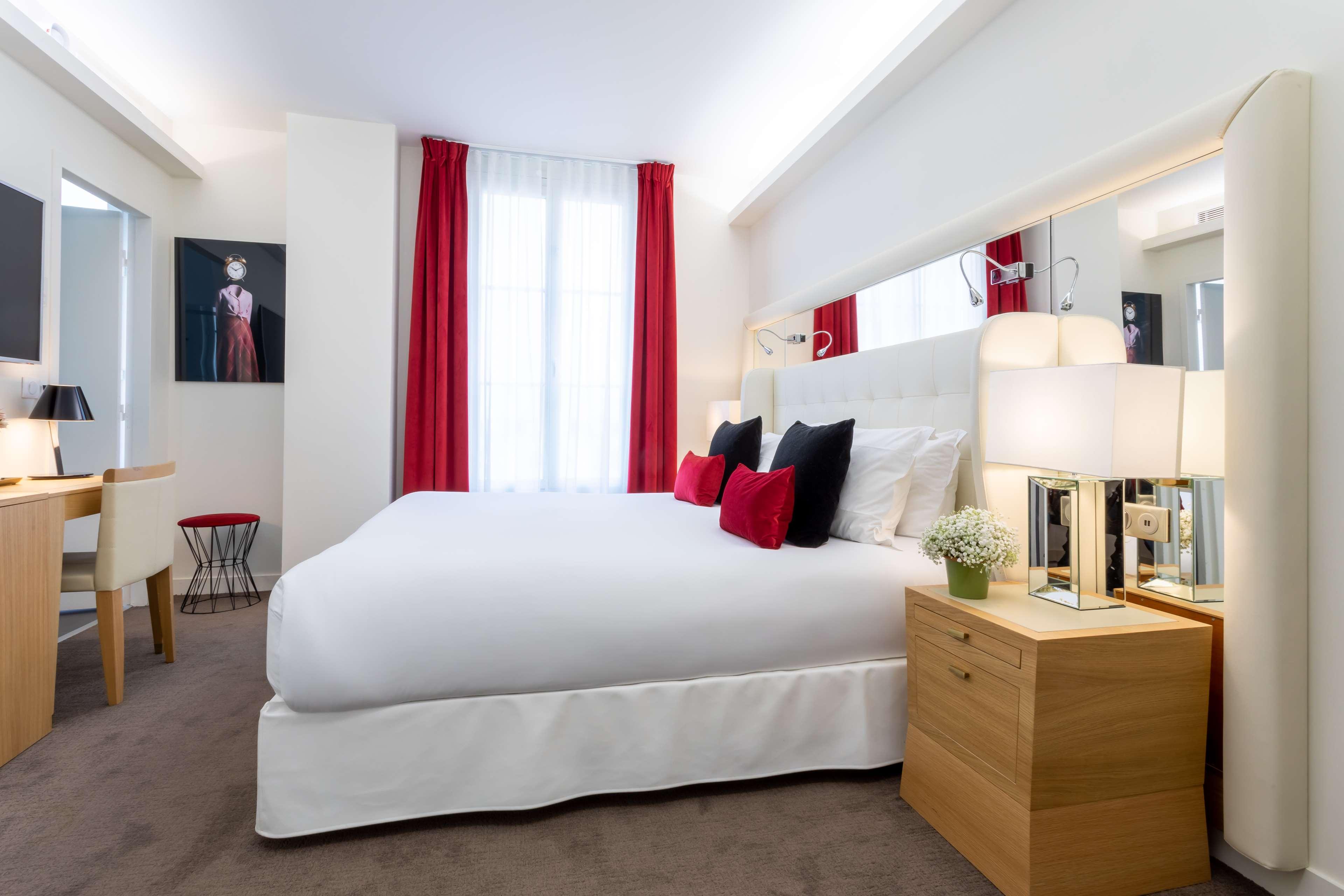 Double Deluxe King Bed