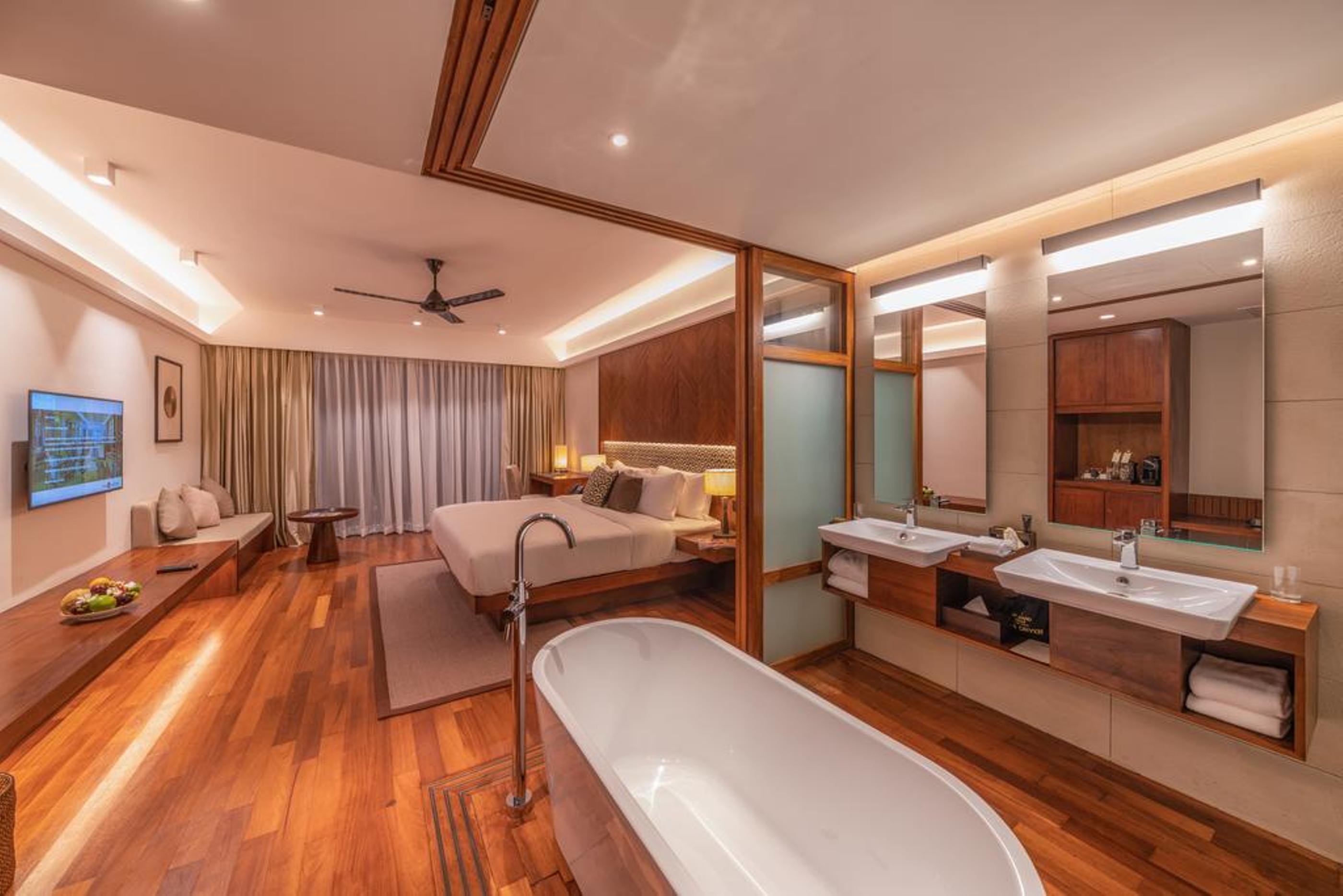 Double Deluxe Superior