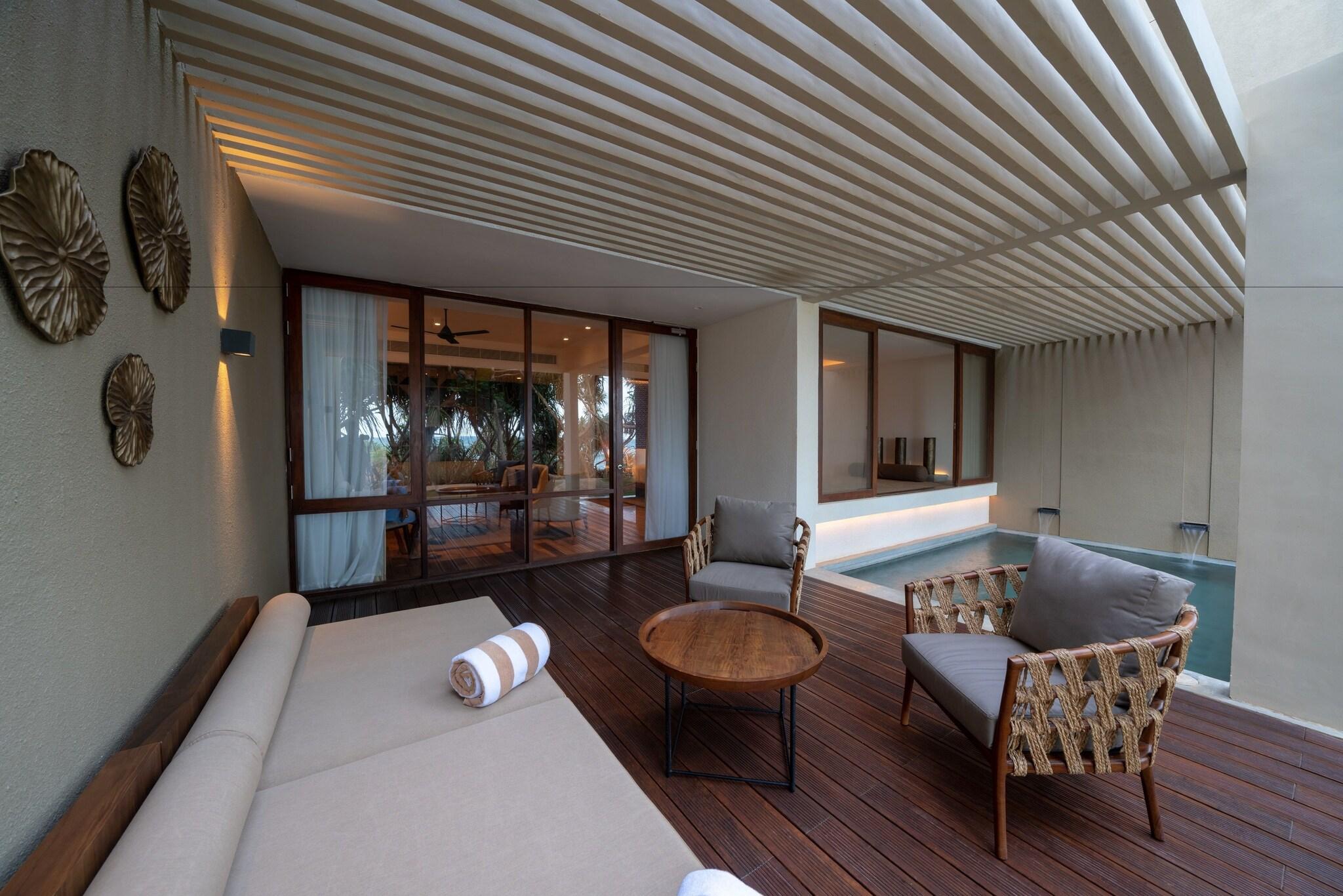 Suite with Private Pool