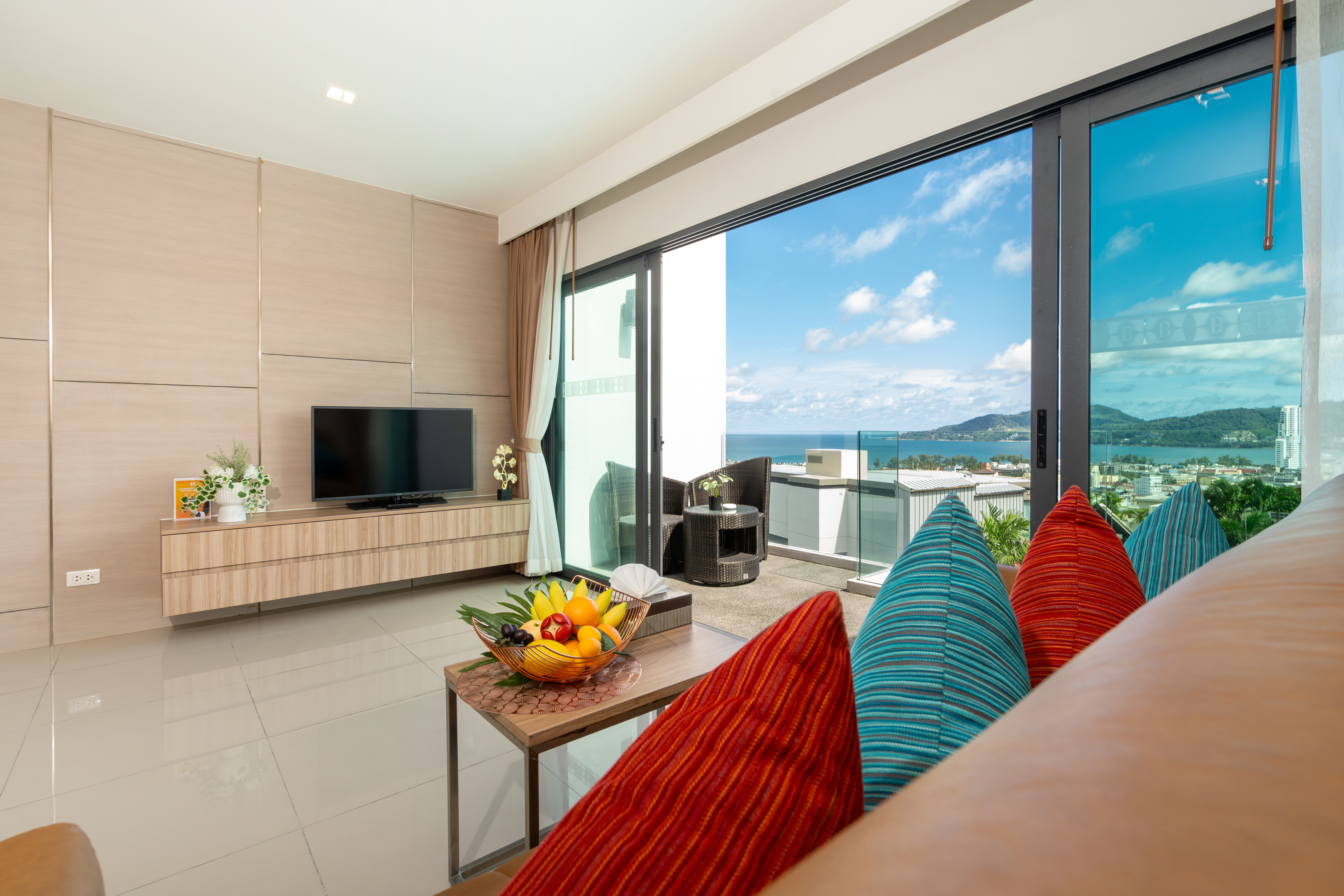 Suite Premier with Views