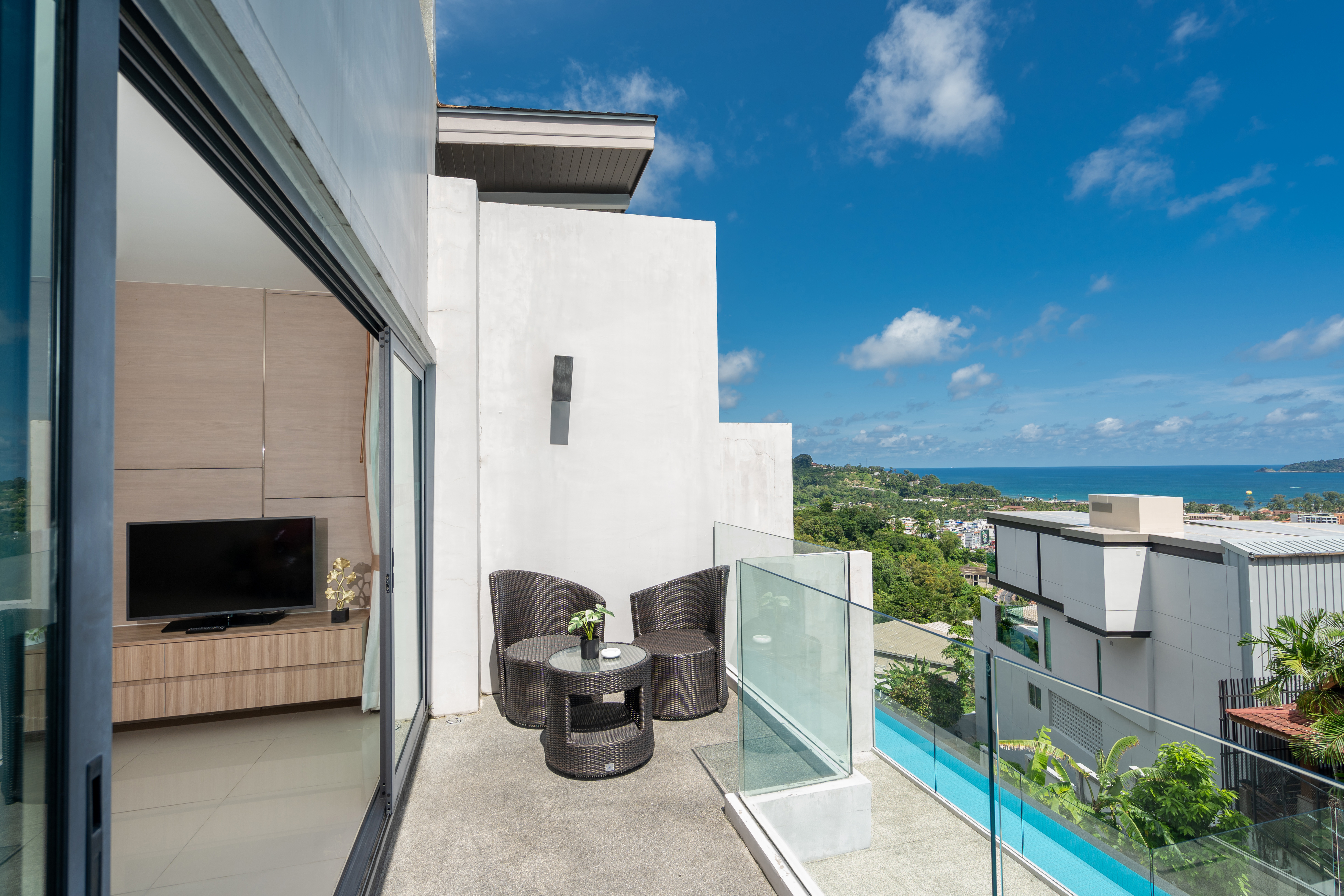 Suite Premier with Views