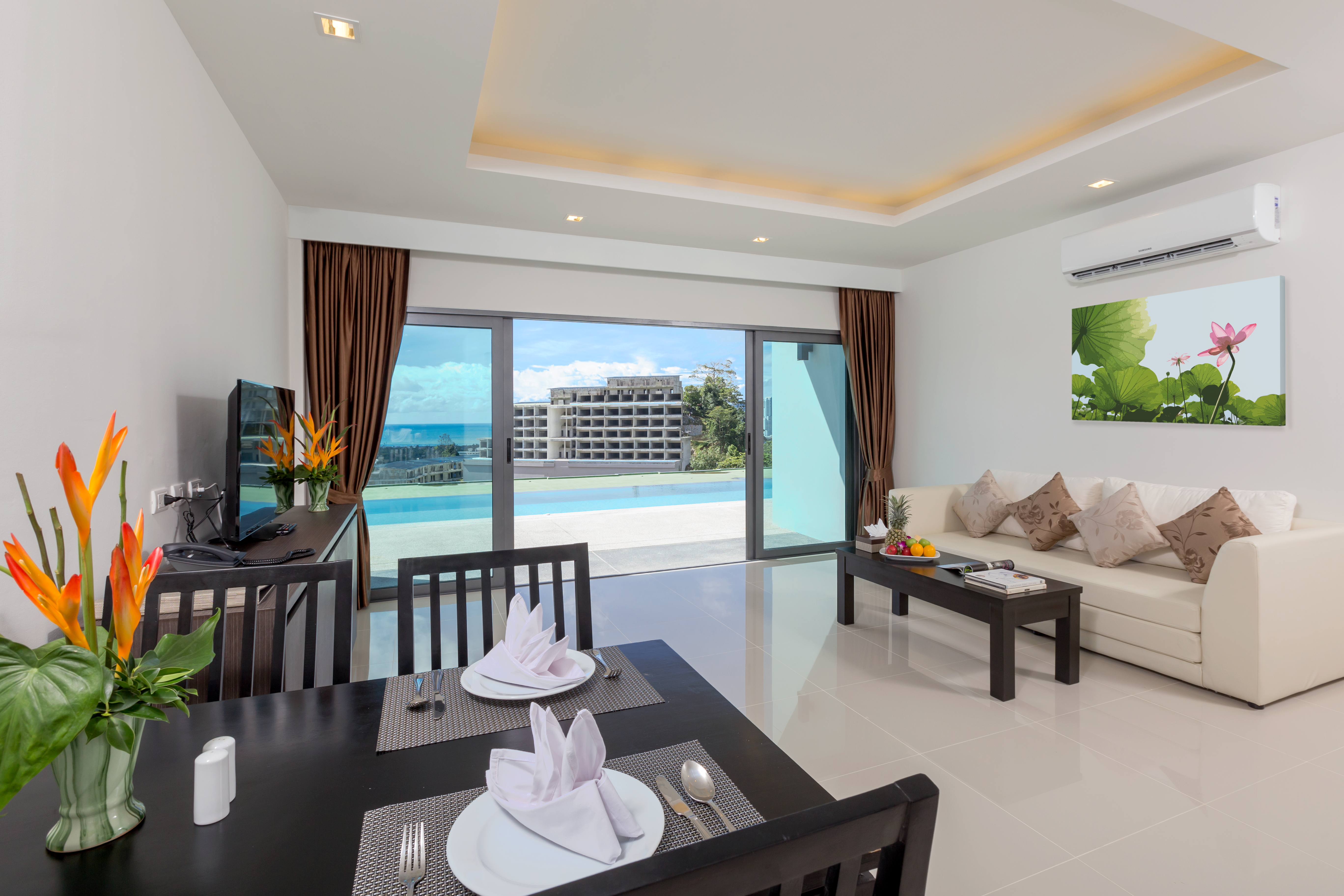 Suite Sea View Pool View