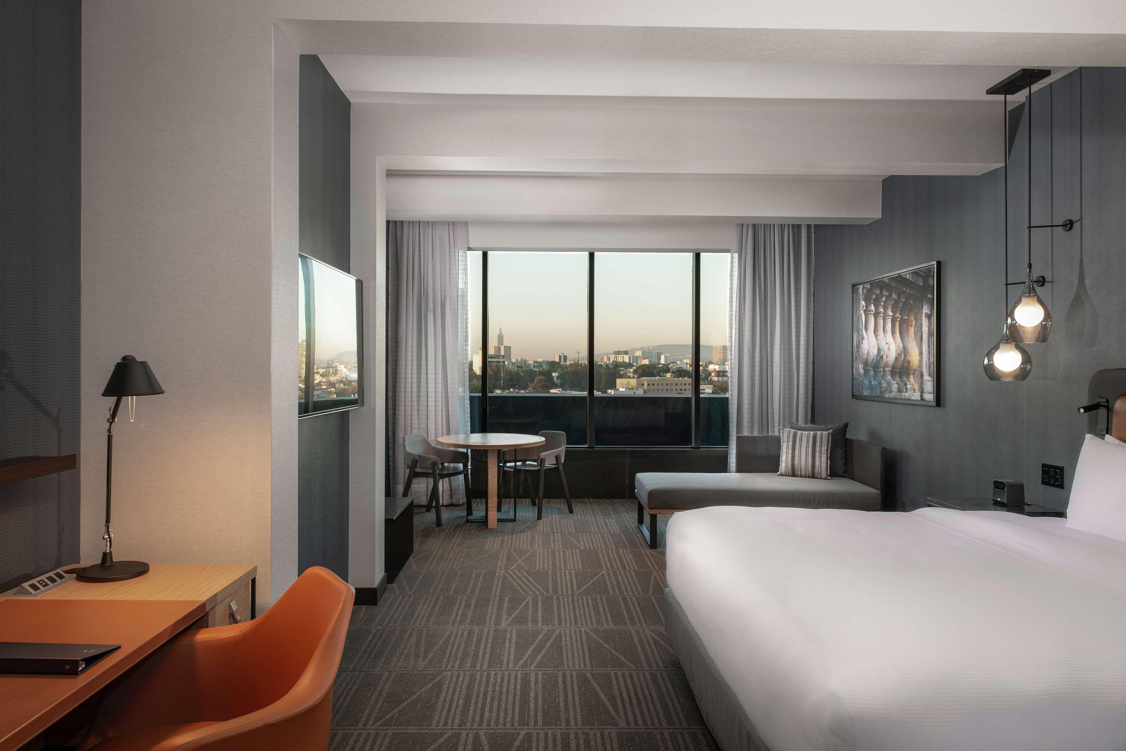 Junior Suite King Size Bed