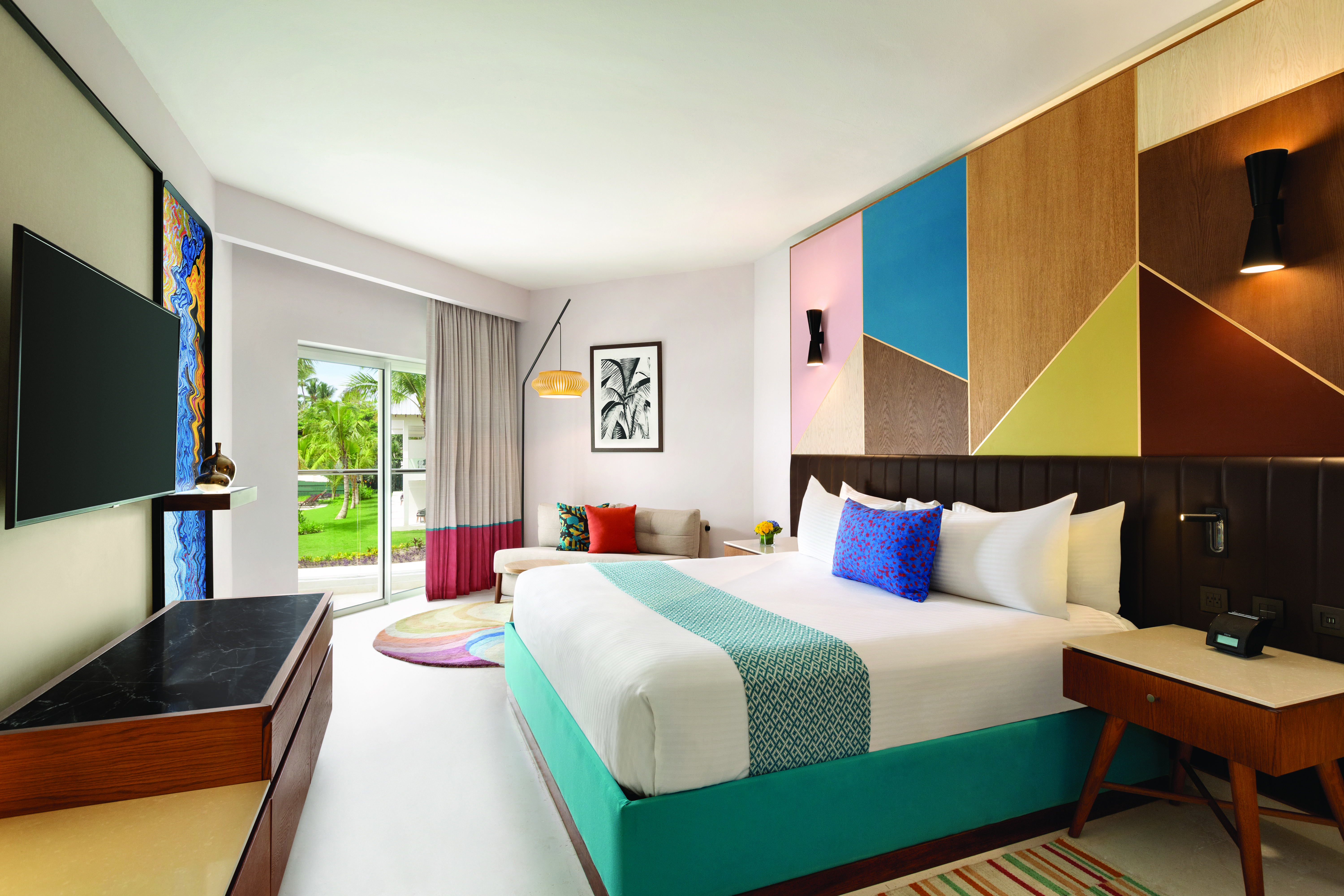 Double Garden View King Bed