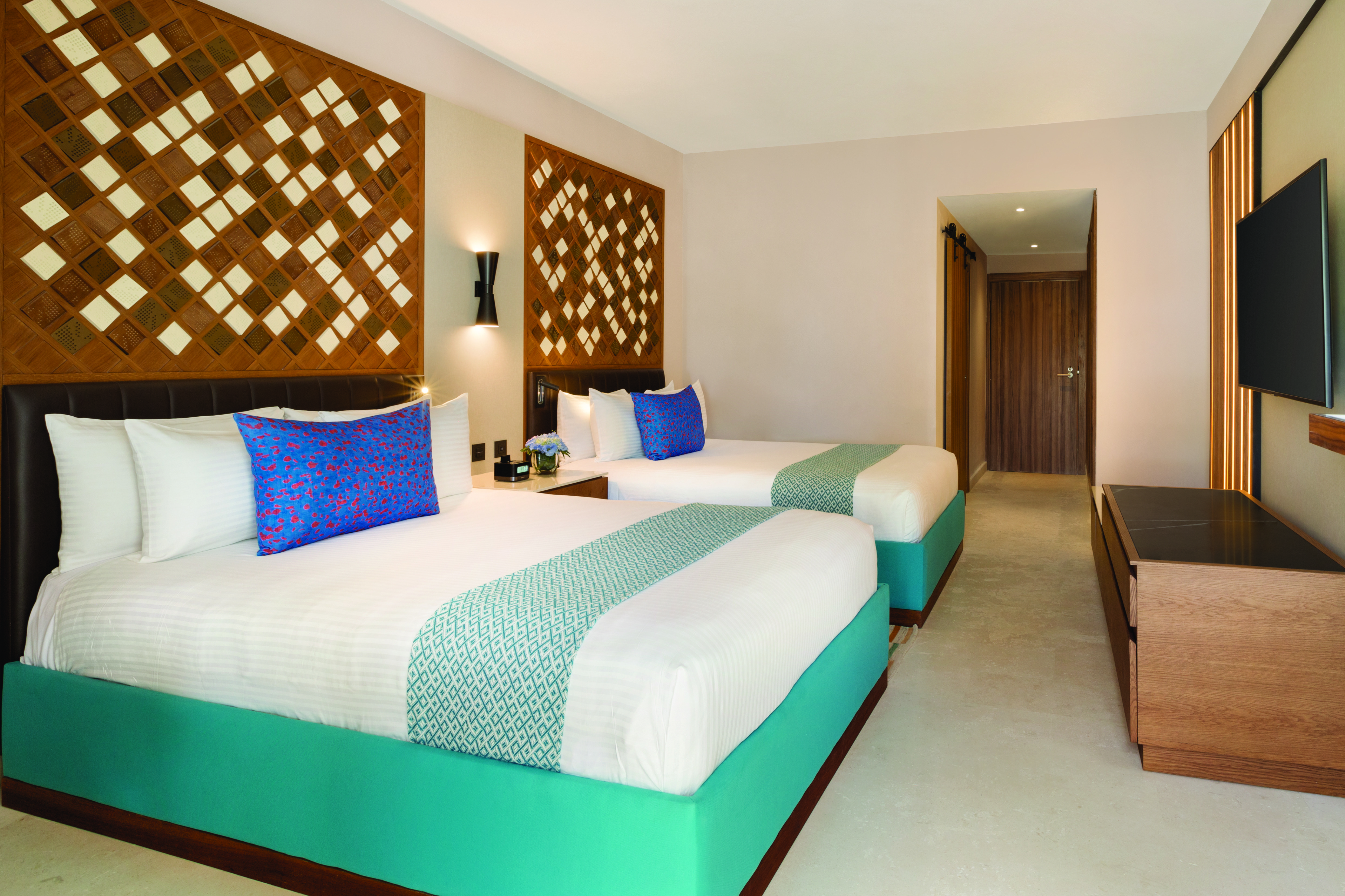 Double Garden View Two Queen Beds