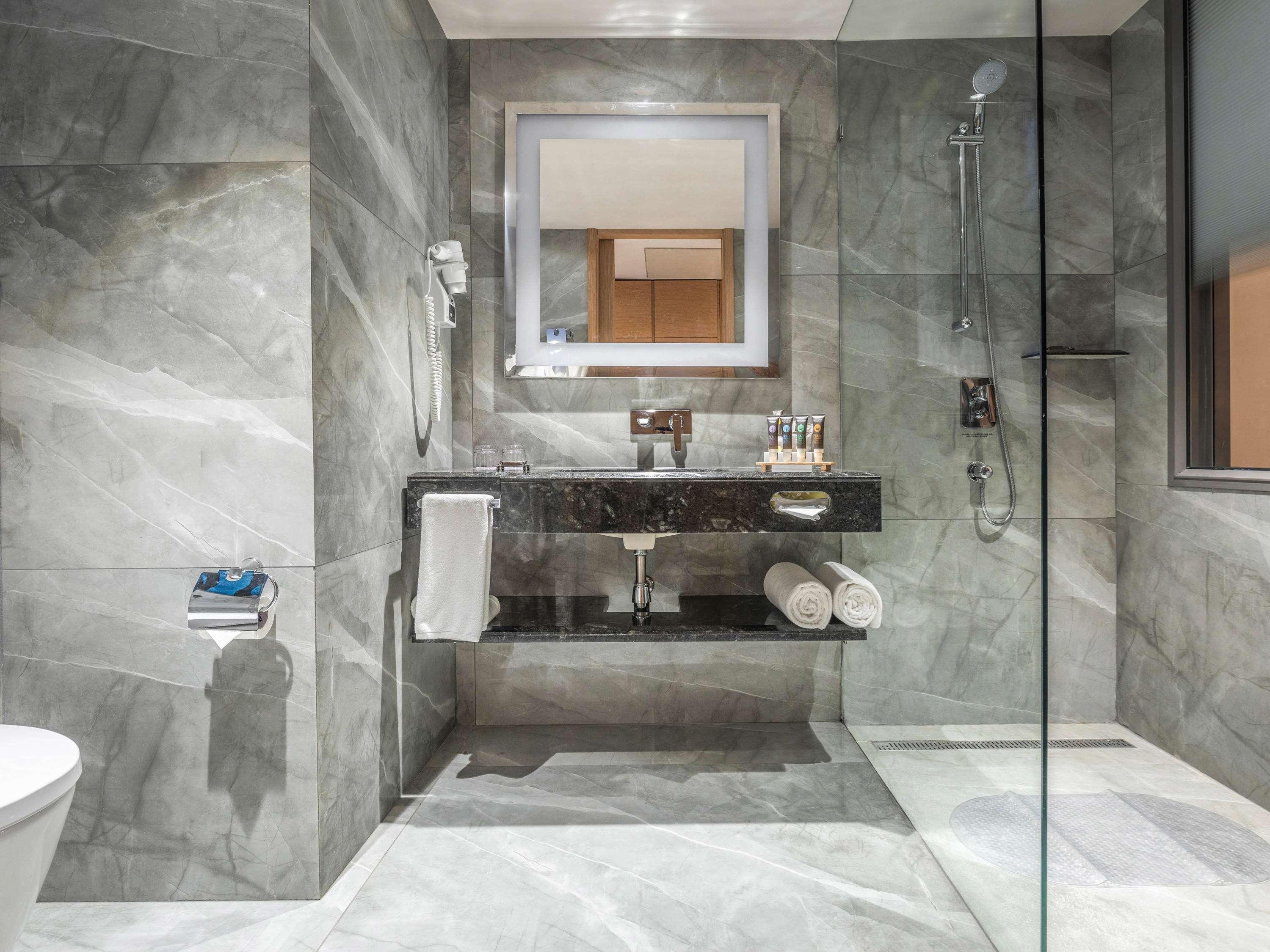 Double Premier Queen Bed