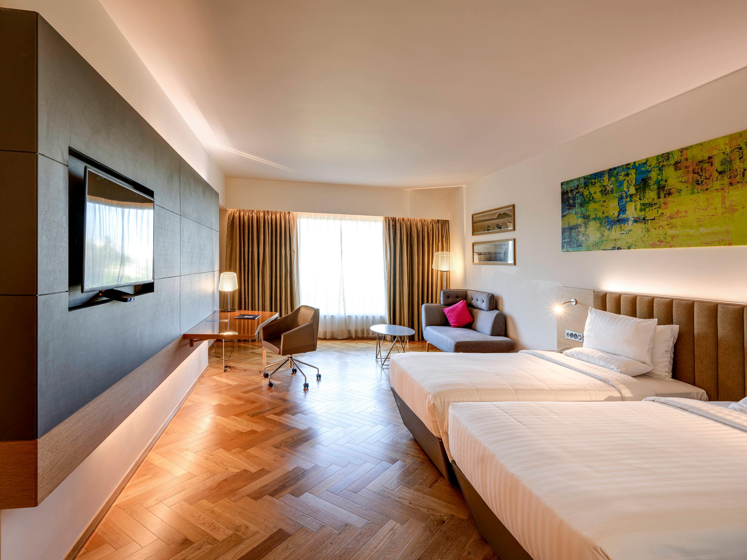 Double Superior Queen Bed