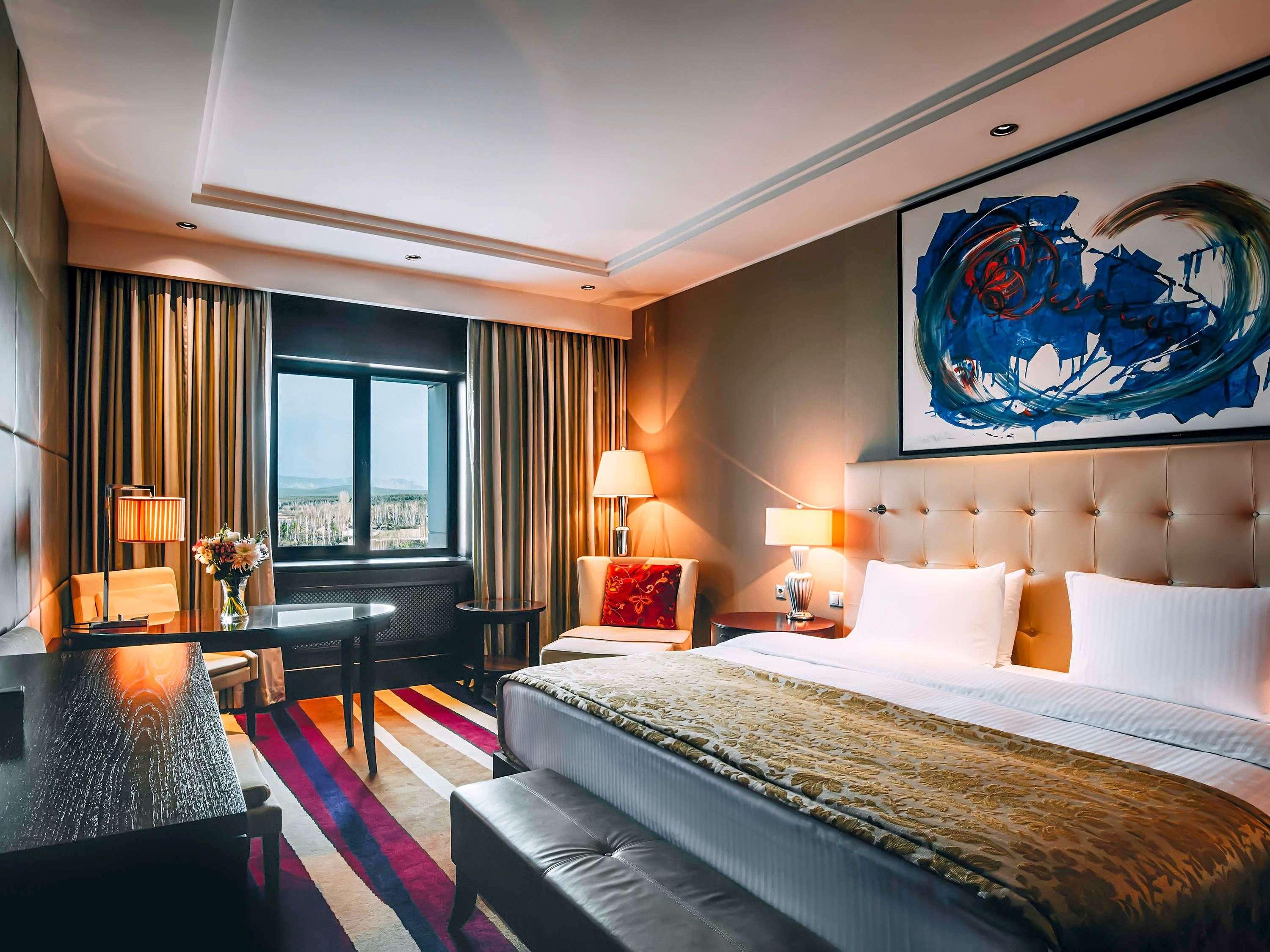 Junior Suite with Views