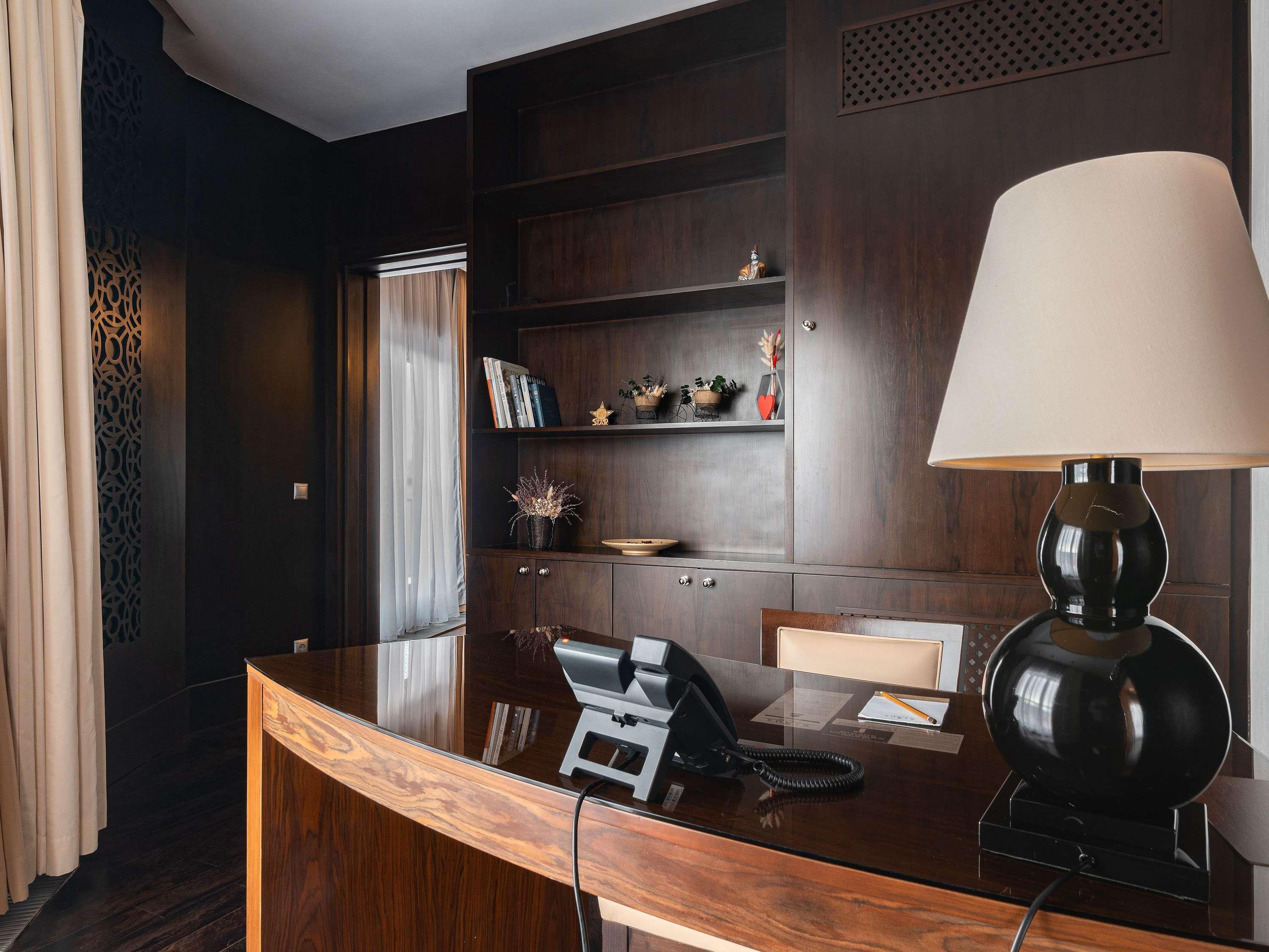 Junior Suite with Views