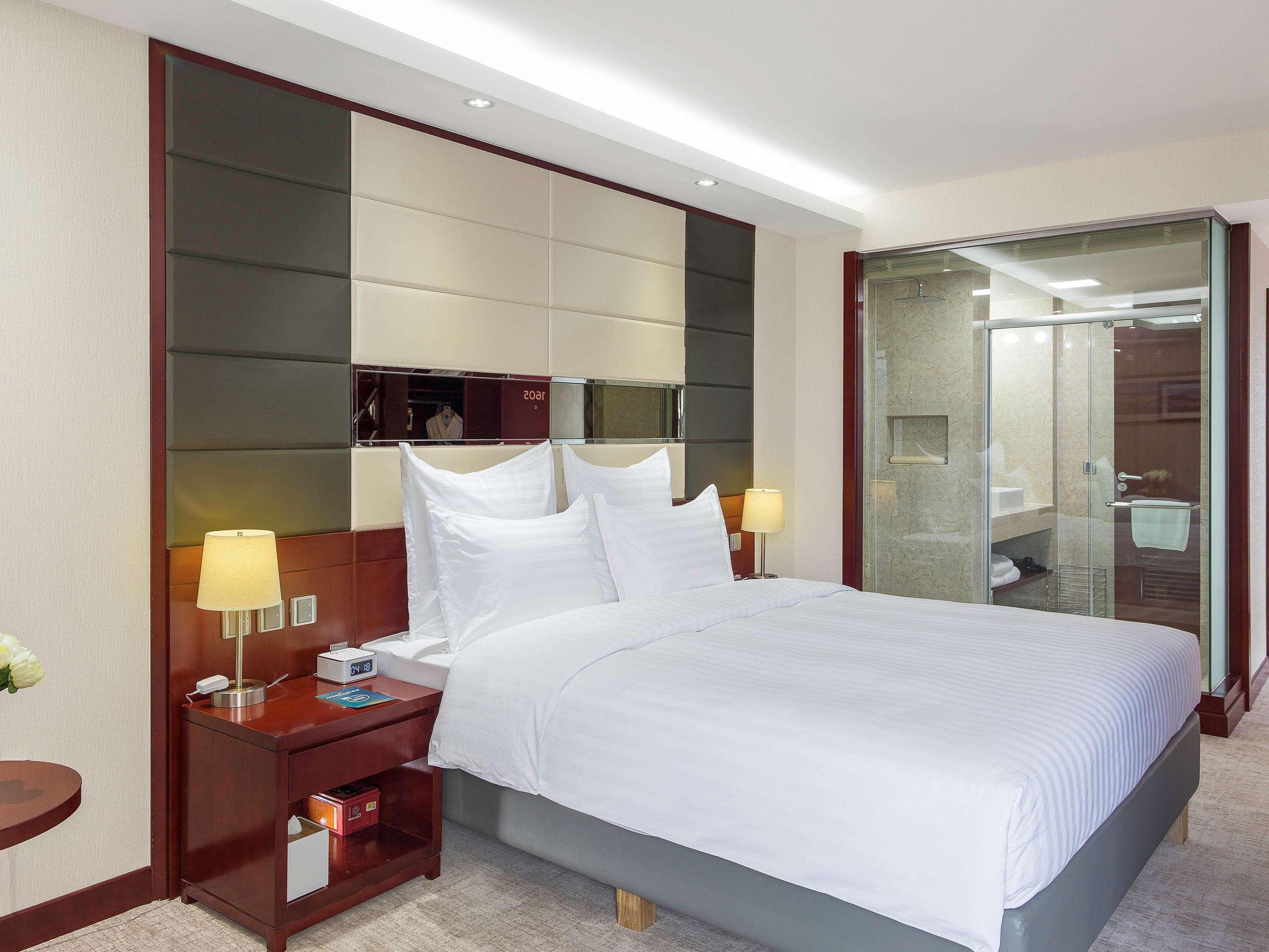 Double King Size Bed