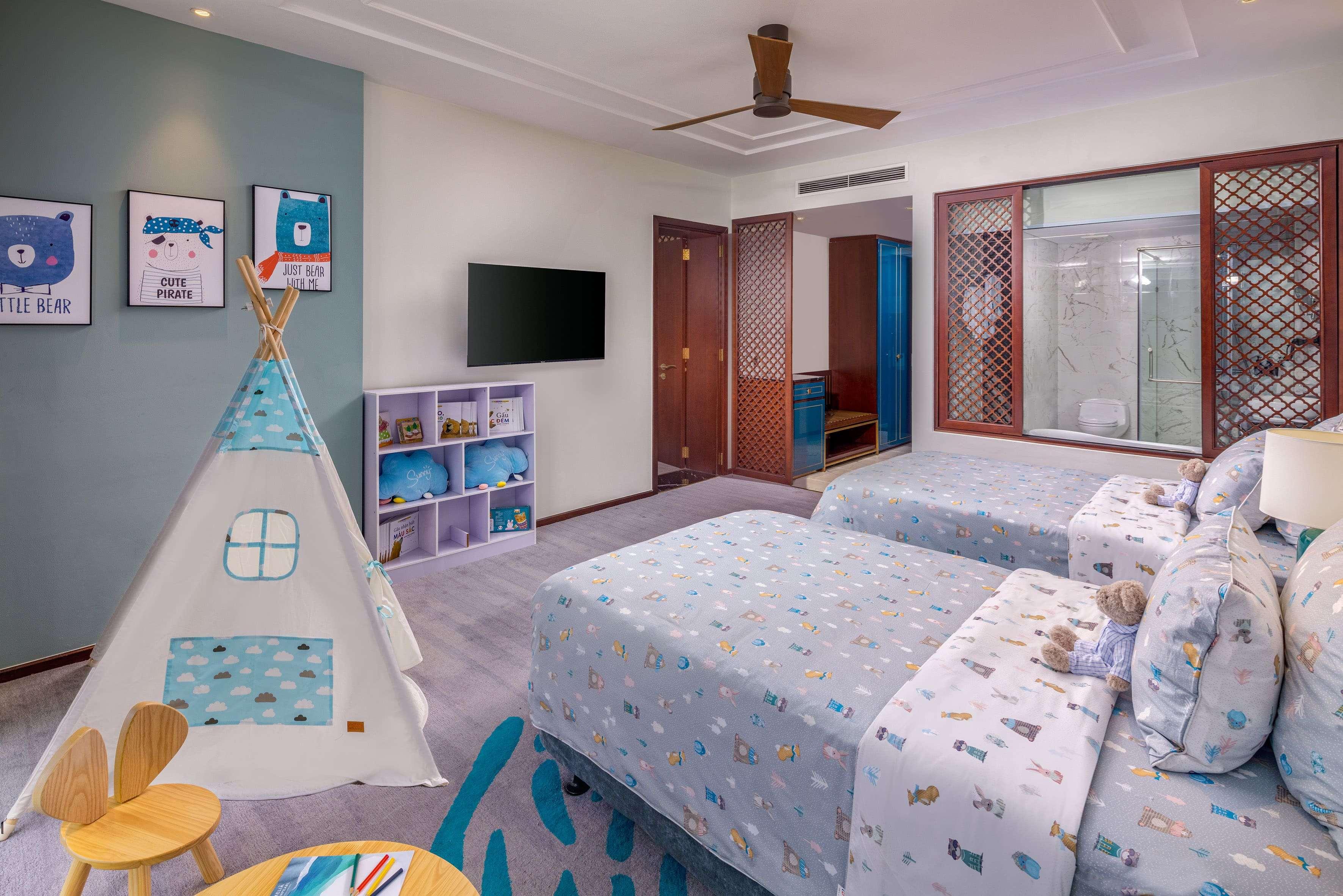 Family Room Standard