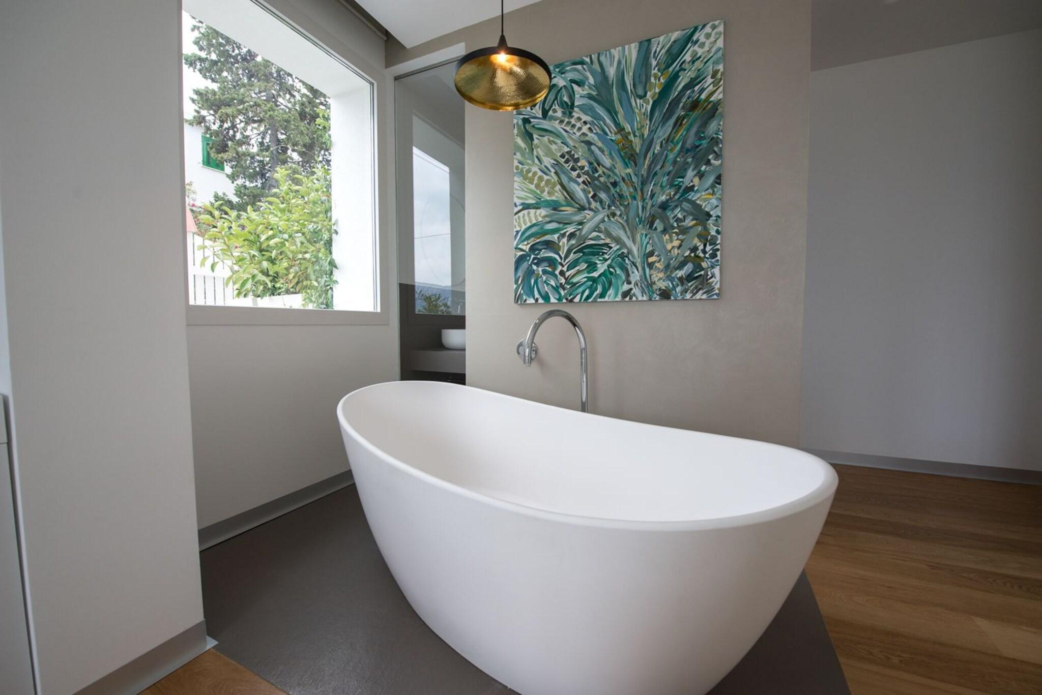 Double Sea View King Bed