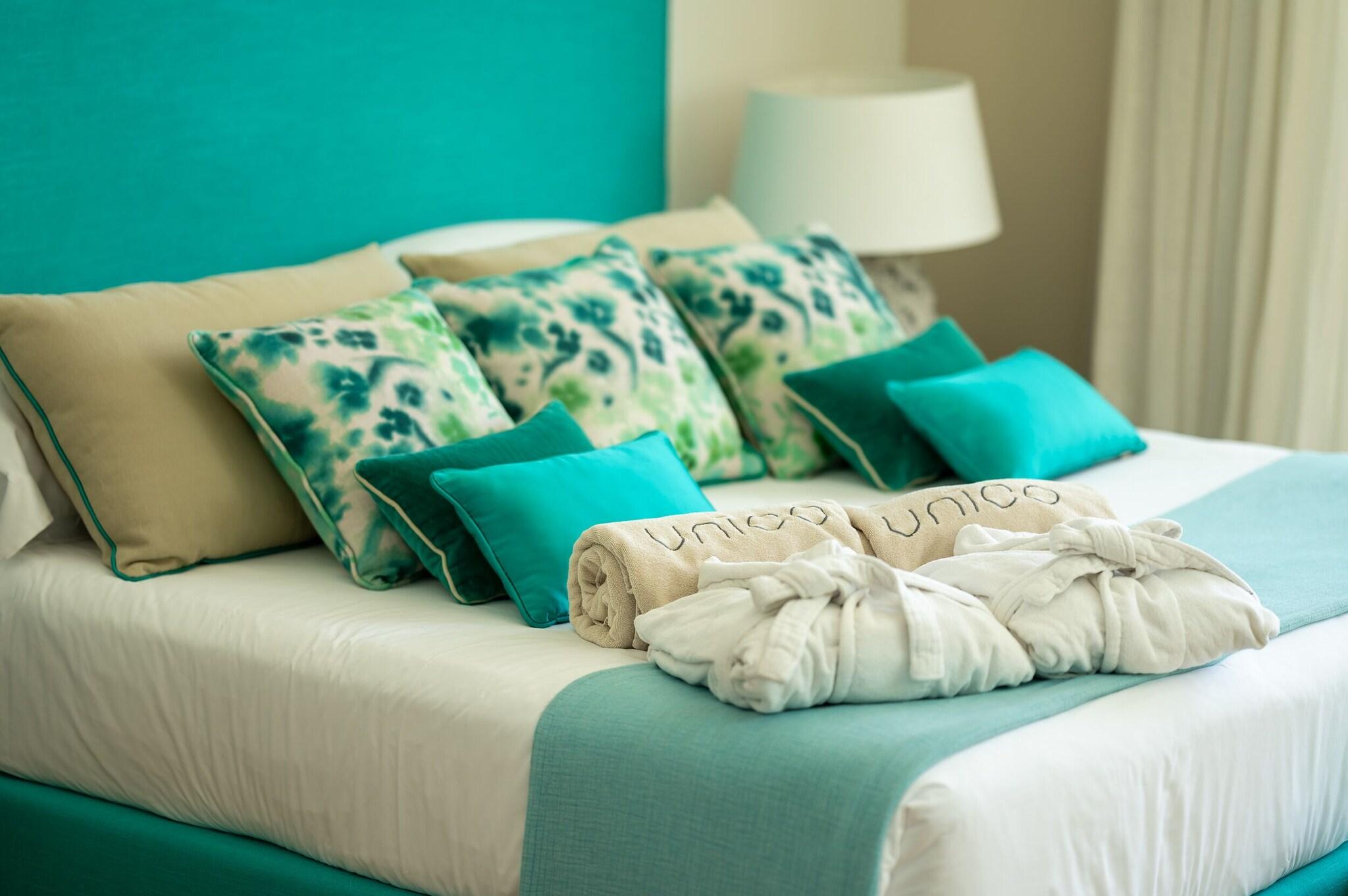 Double Sea View King Bed